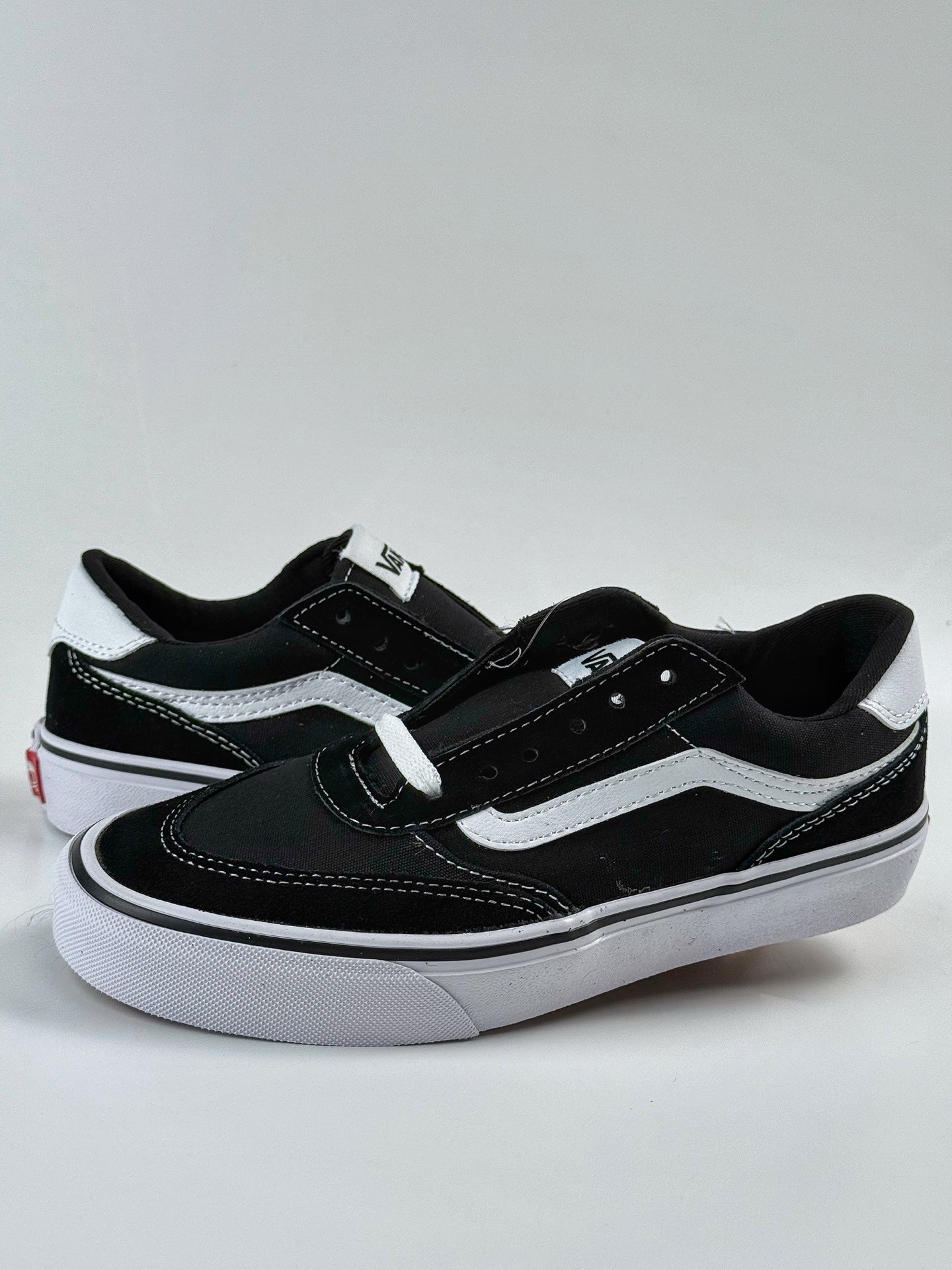 140 Vans Brooklyn LS 硫化简约复古板鞋 VN000D7QBA2