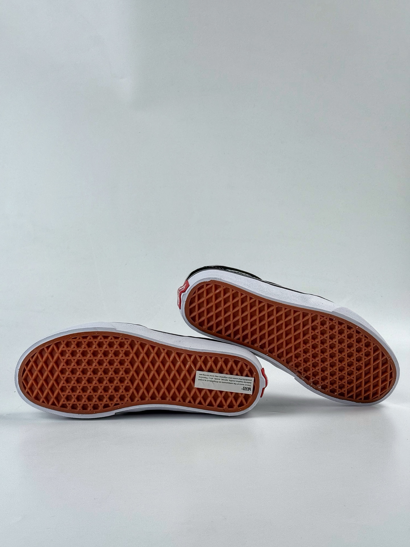 140 Vans Brooklyn LS 硫化简约复古板鞋 VN000D7QBA2