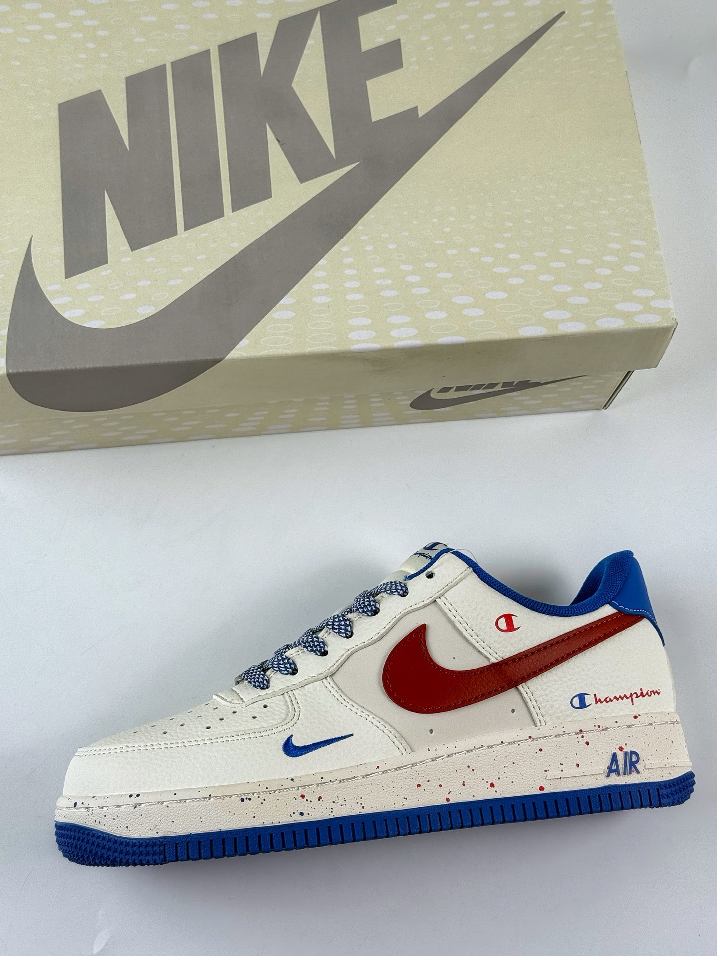 260 Nike Air Force 1 Low 07 x Champion 白蓝红小勾满天星 QW5606-266