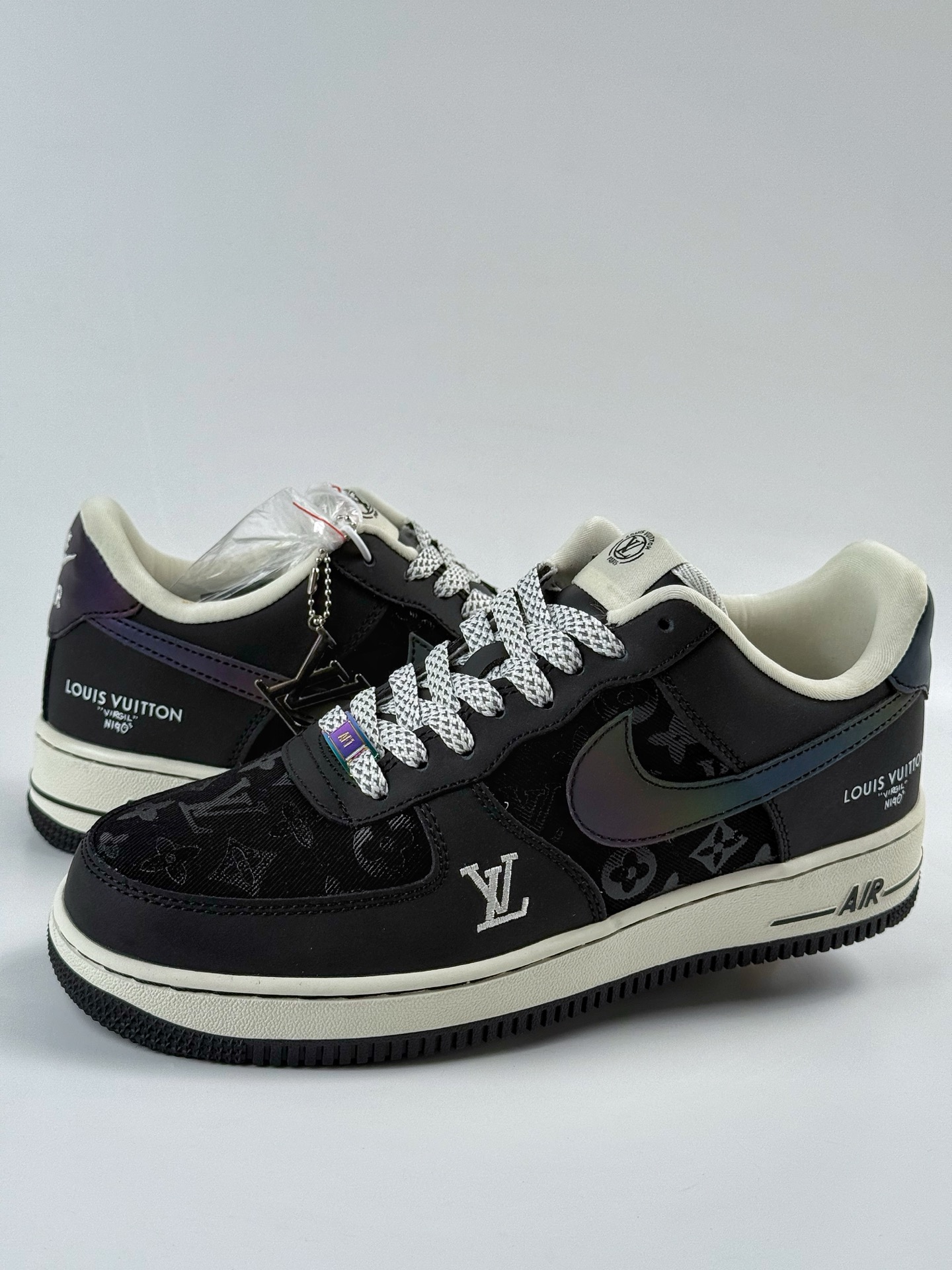 260 Nike Air Force 1 Low 07 x Louis Vuitton 镭射渐变黑满天星 SC0601-573