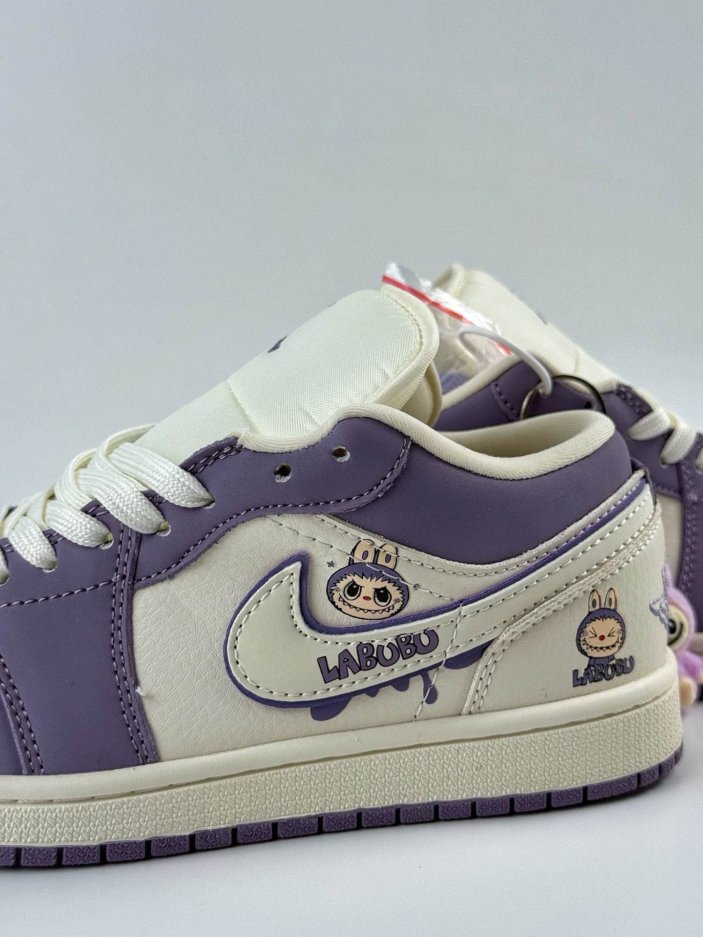 280 Air Jordan 1 Retro Low x LABUBU 米紫拉布布 QR2025-005