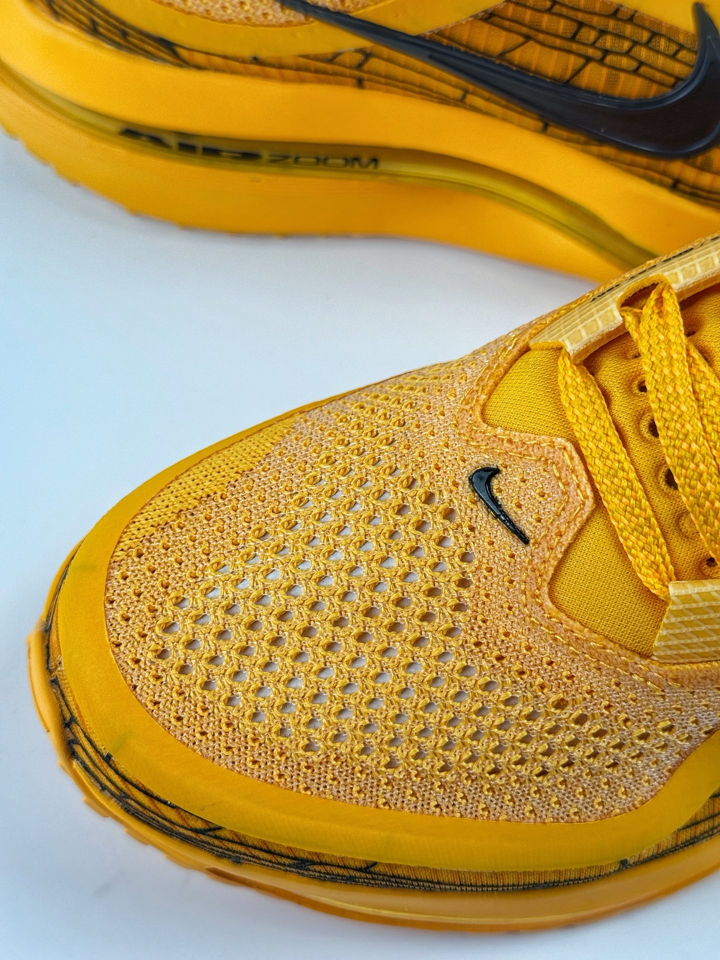Nike Pegasus Premium 减震防滑耐磨透气 低帮跑步鞋 IH3256-700