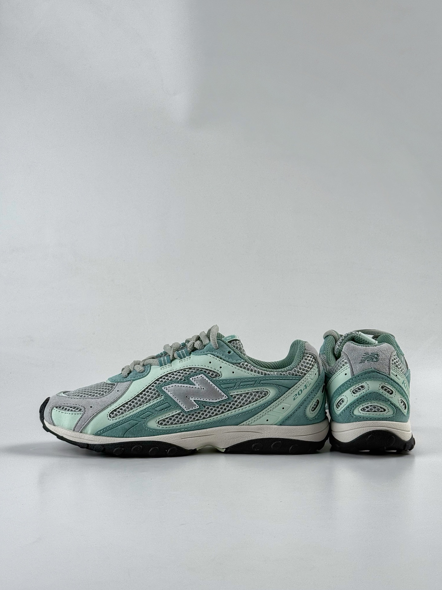New Balance 新百伦204 系列 复古休闲运动百搭老爹跑步鞋 U204LKTA