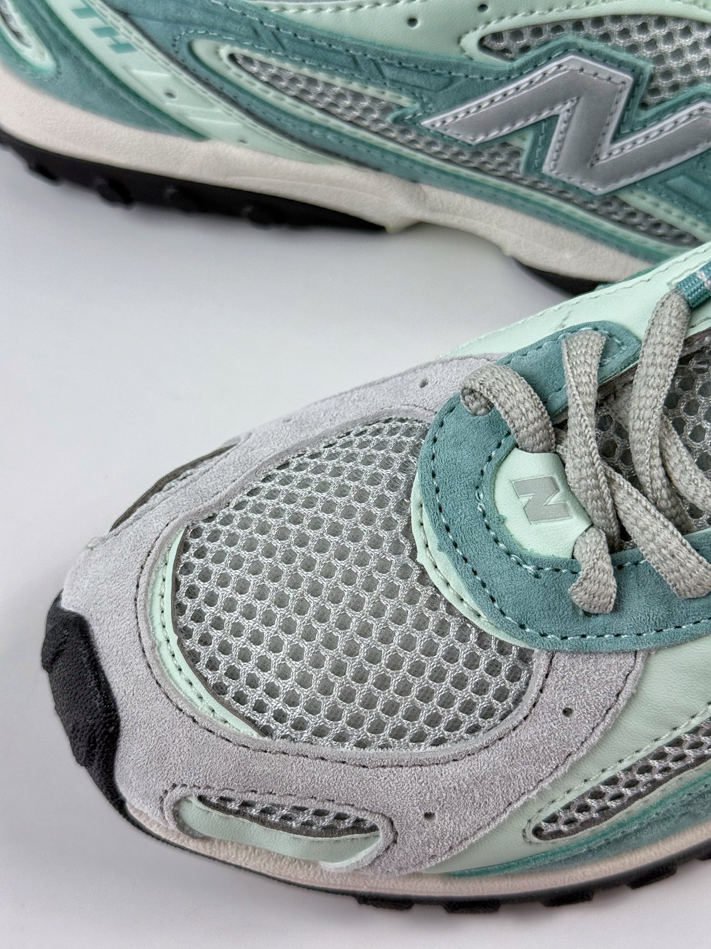 New Balance 新百伦204 系列 复古休闲运动百搭老爹跑步鞋 U204LKTA