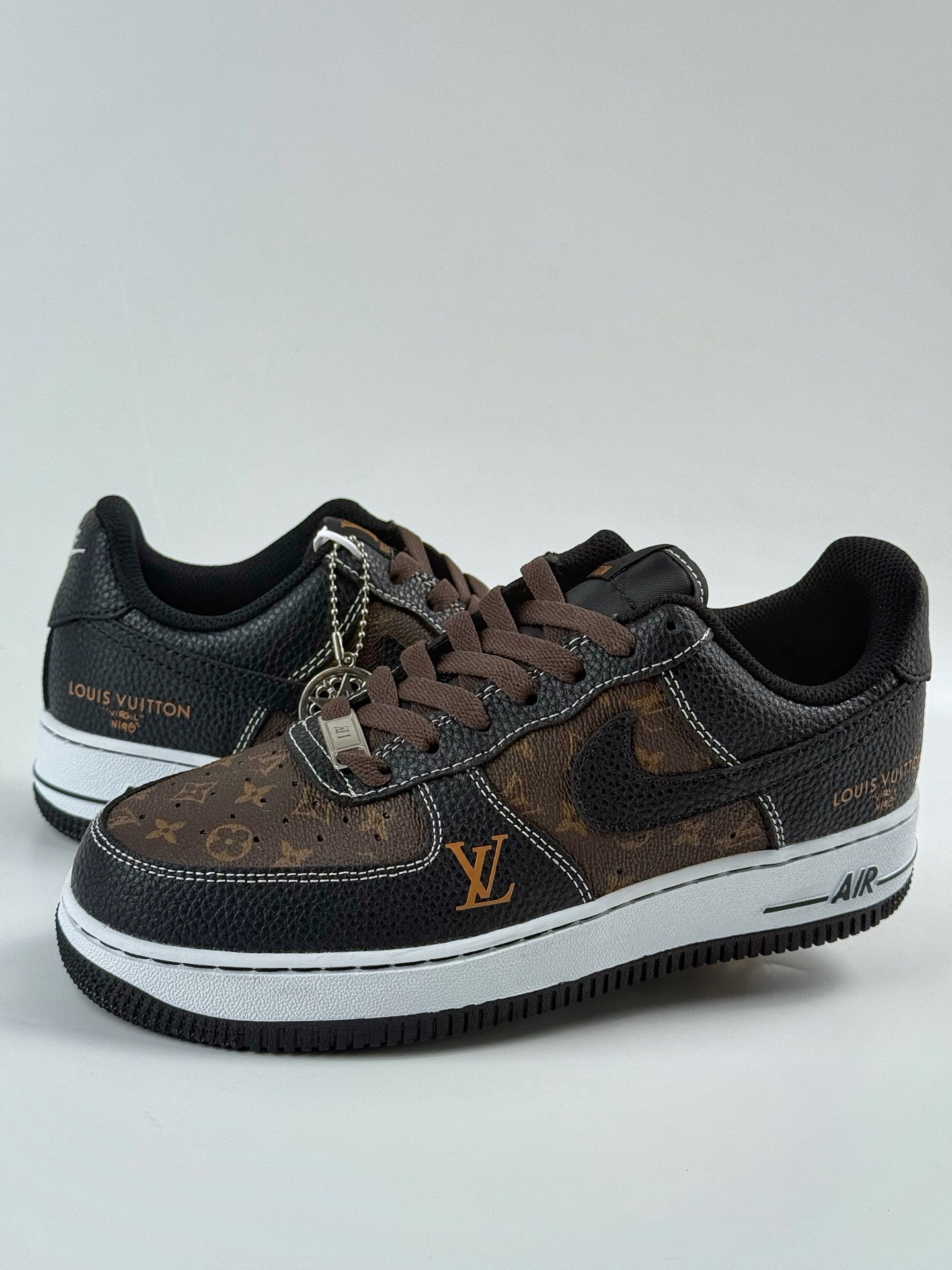 Nike Air Force 1 Low 07 x Louis Vuitton 黑棕满印 CZ3986-002