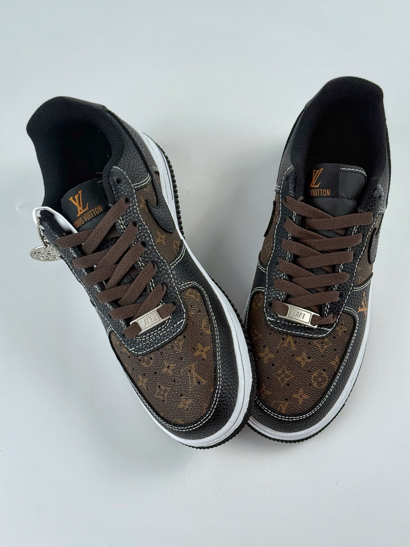 Nike Air Force 1 Low 07 x Louis Vuitton 黑棕满印 CZ3986-002