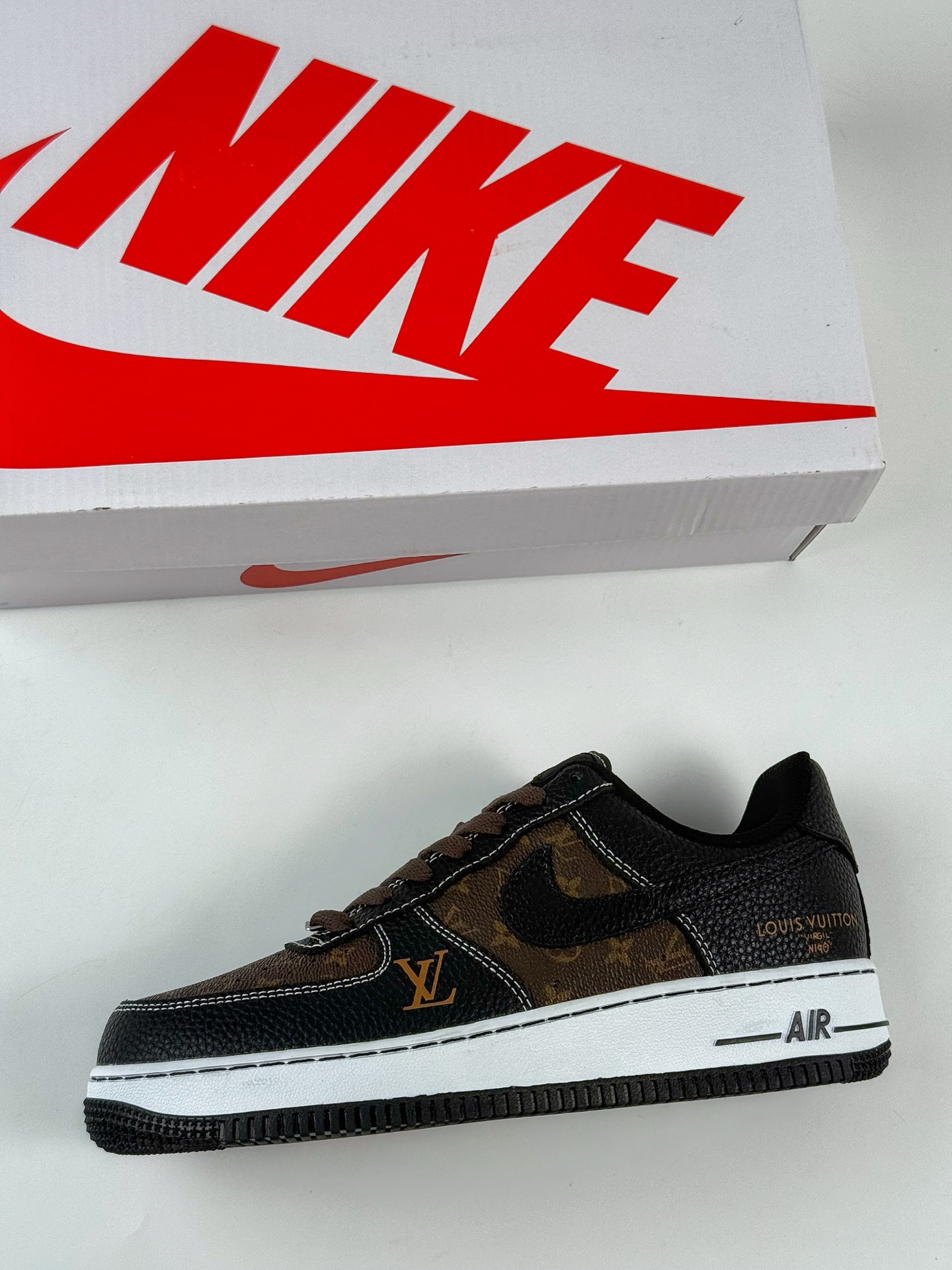 Nike Air Force 1 Low 07 x Louis Vuitton 黑棕满印 CZ3986-002