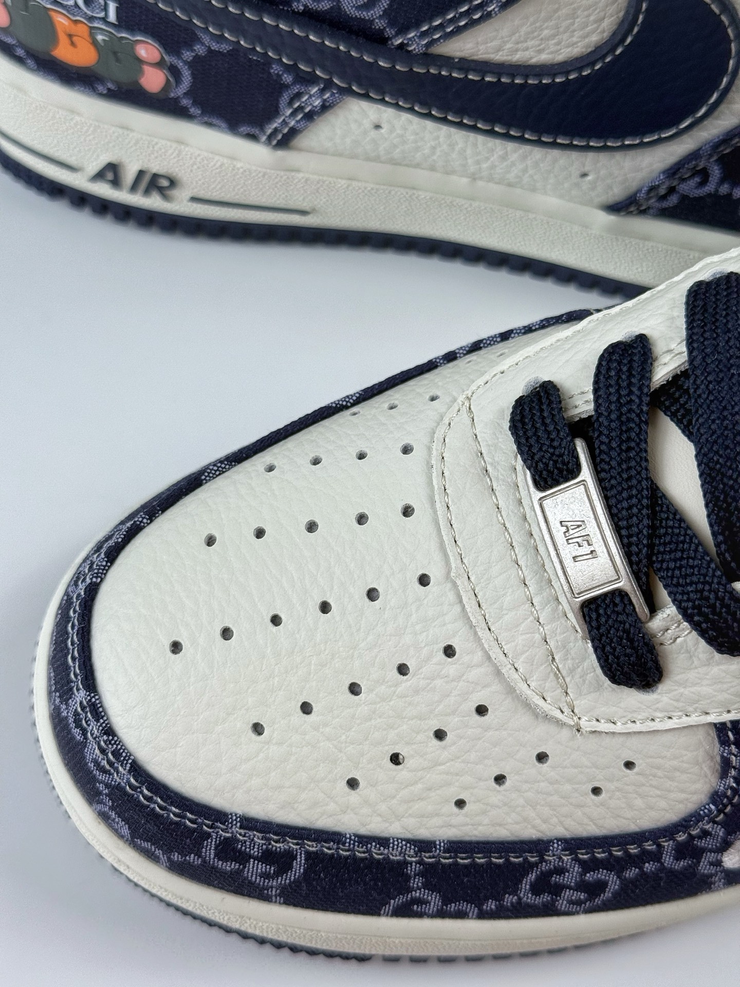 260 Nike Air Force 1 Low 07 x GUCCI 蓝白小勾 SC0601-568