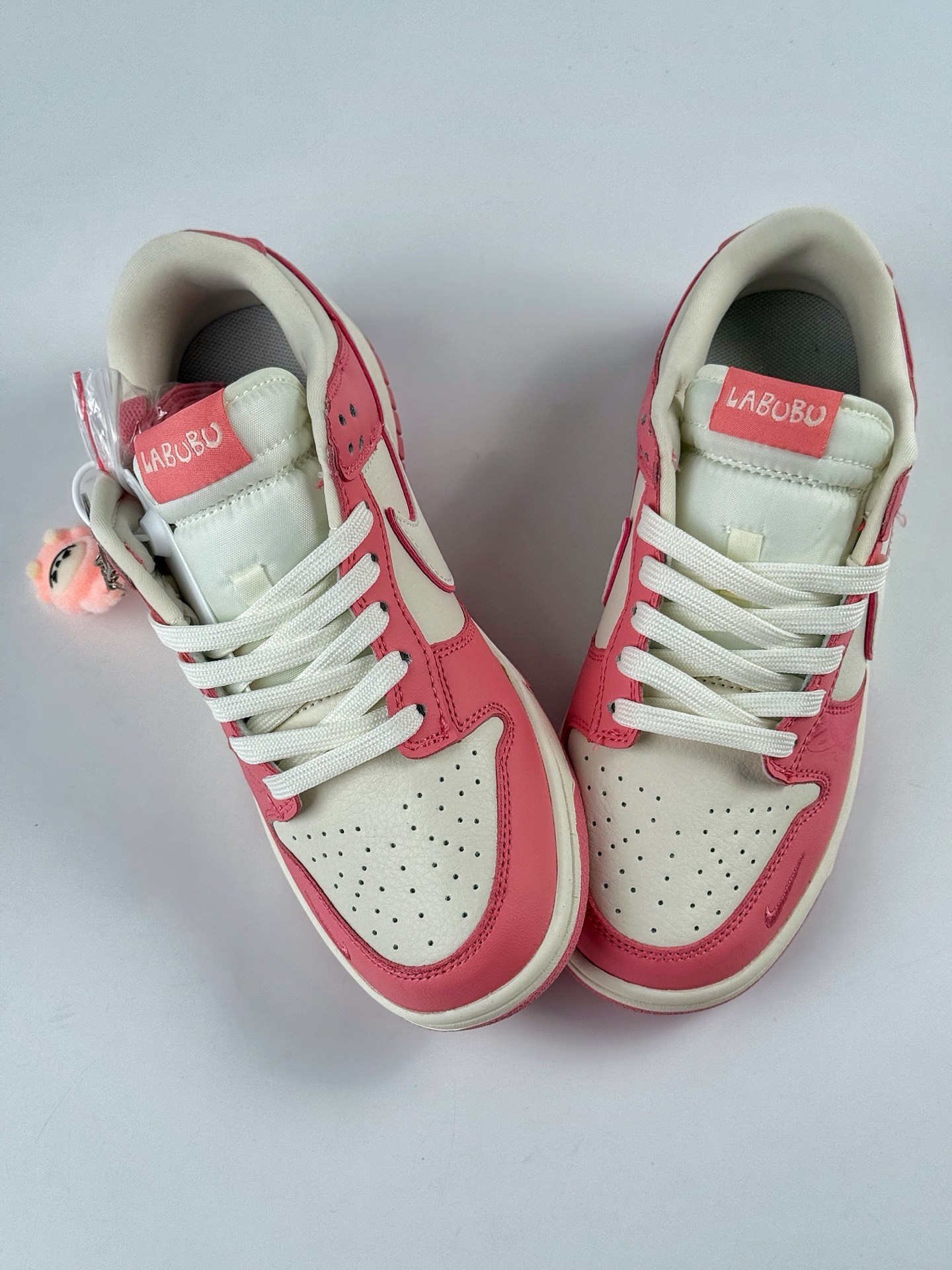 280 Nike SB Dunk Low x LABUBU 粉白小勾 SR2025-008