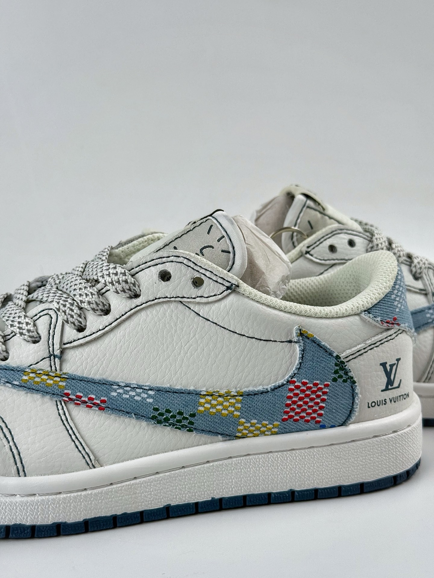 280 Travis Scott x Nike Air Jordan 1 Low x Louis Vuitton Air Jordan 1 Low 反转白蓝牛仔小勾满天星倒钩 DZ5899-011