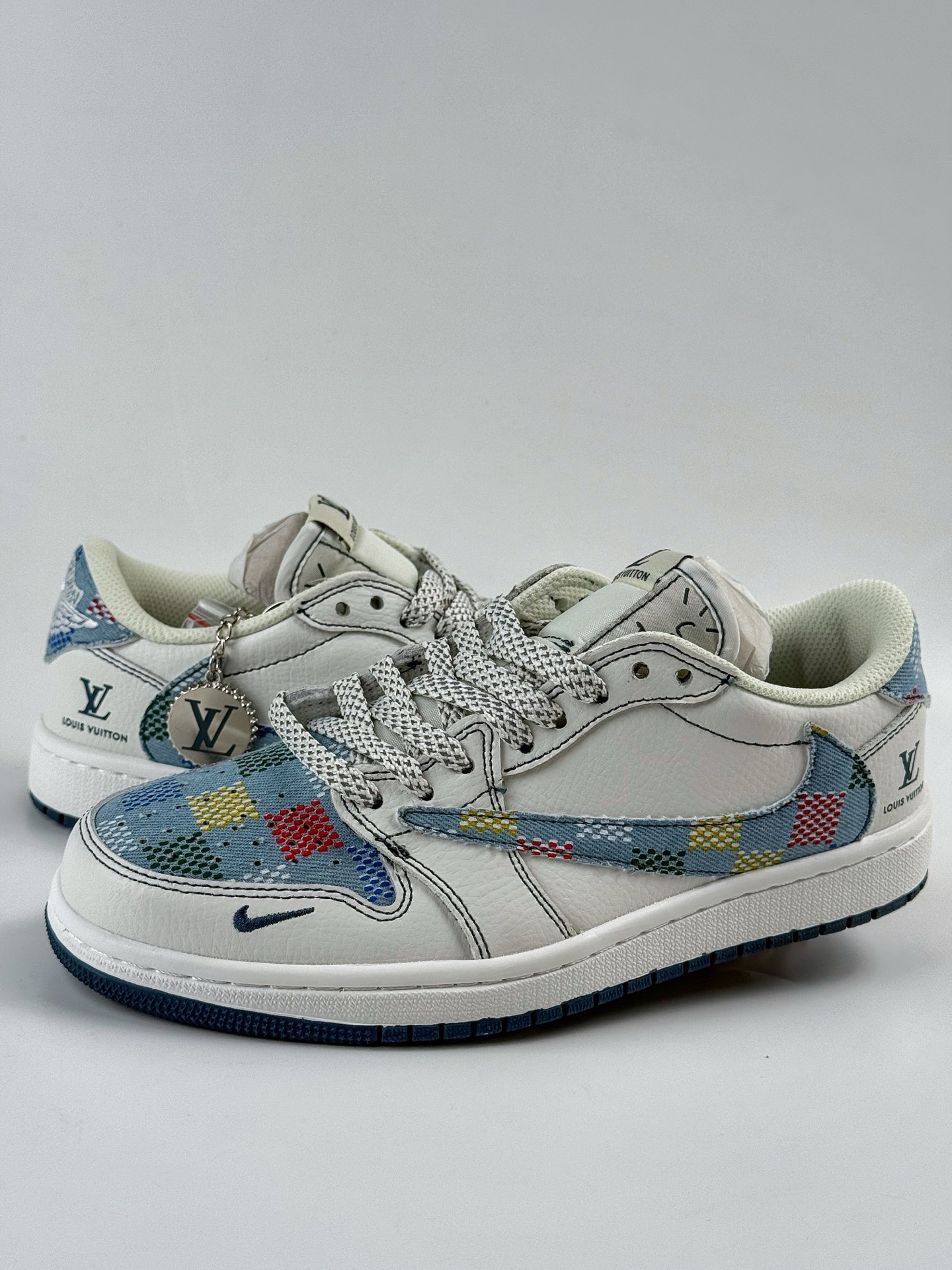 280 Travis Scott x Nike Air Jordan 1 Low x Louis Vuitton Air Jordan 1 Low 反转白蓝牛仔小勾满天星倒钩 DZ5899-011