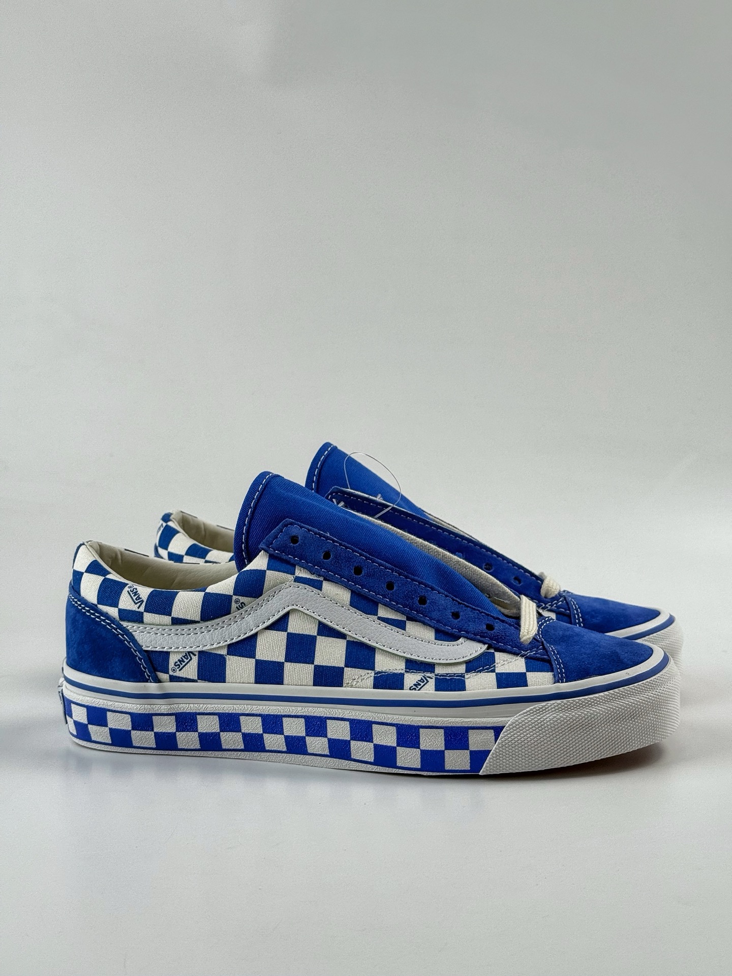 Vans Old Skool 万斯经典格子 蓝白格子印花 舒适轻盈低帮板鞋 蓝白色