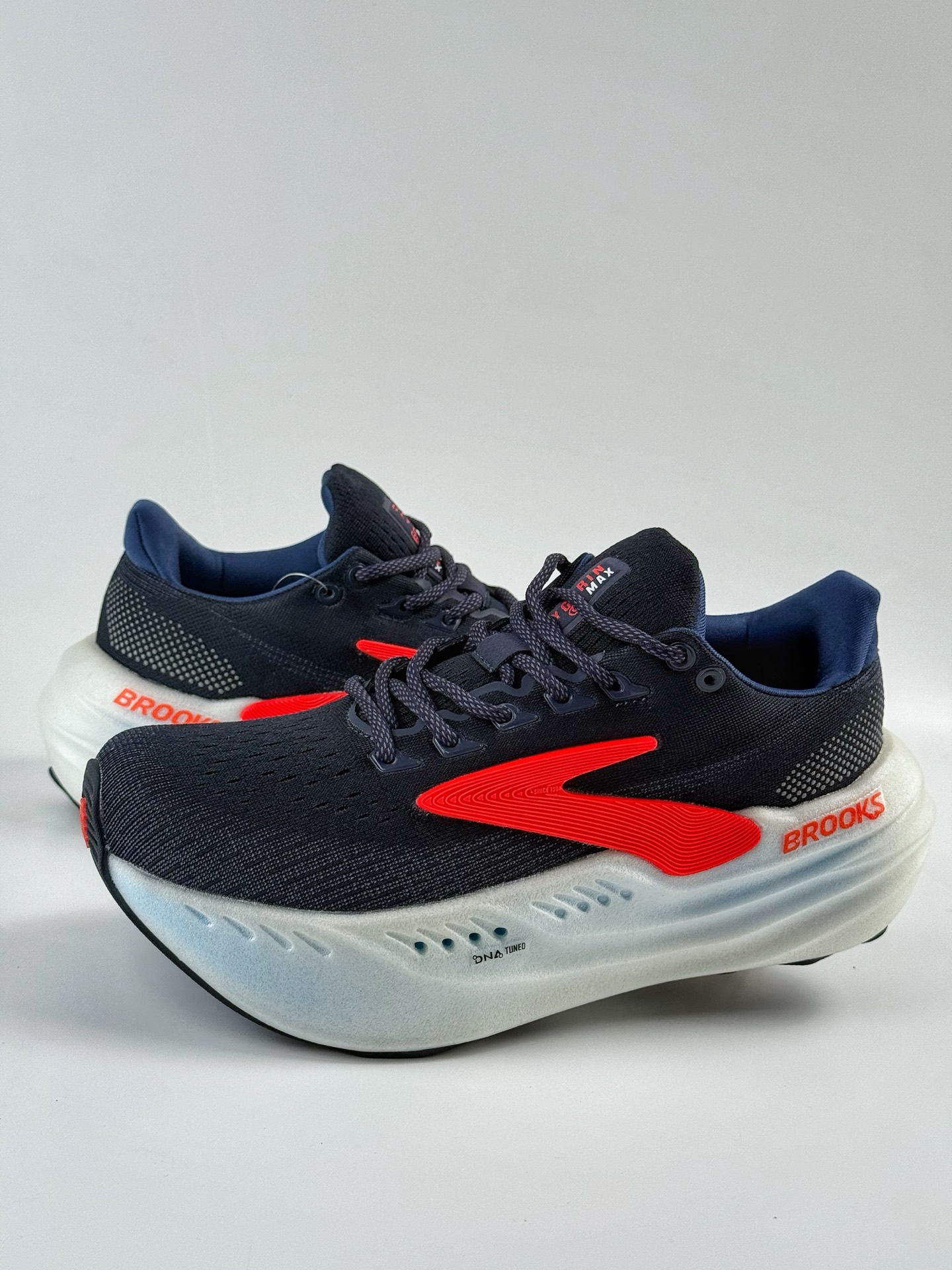 Brooks 布鲁克斯 Glycerin max 烈风2系列低帮透气缓震支撑休闲运动慢跑鞋 120436 1B 439