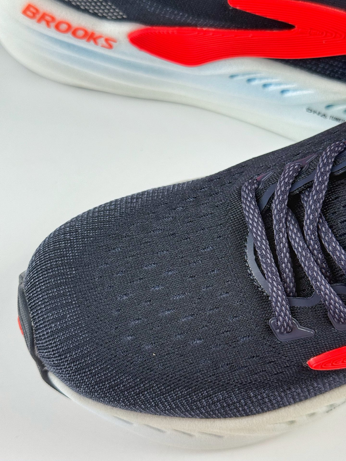 Brooks 布鲁克斯 Glycerin max 烈风2系列低帮透气缓震支撑休闲运动慢跑鞋 120436 1B 439