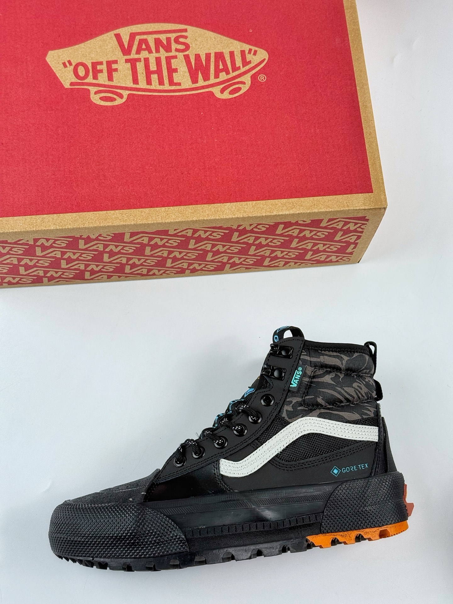 260 Vans X Gore-Tex 机能户外登山鞋 舒适百搭 防滑耐磨 男女同款高帮户外登山鞋 VN0A5I113633