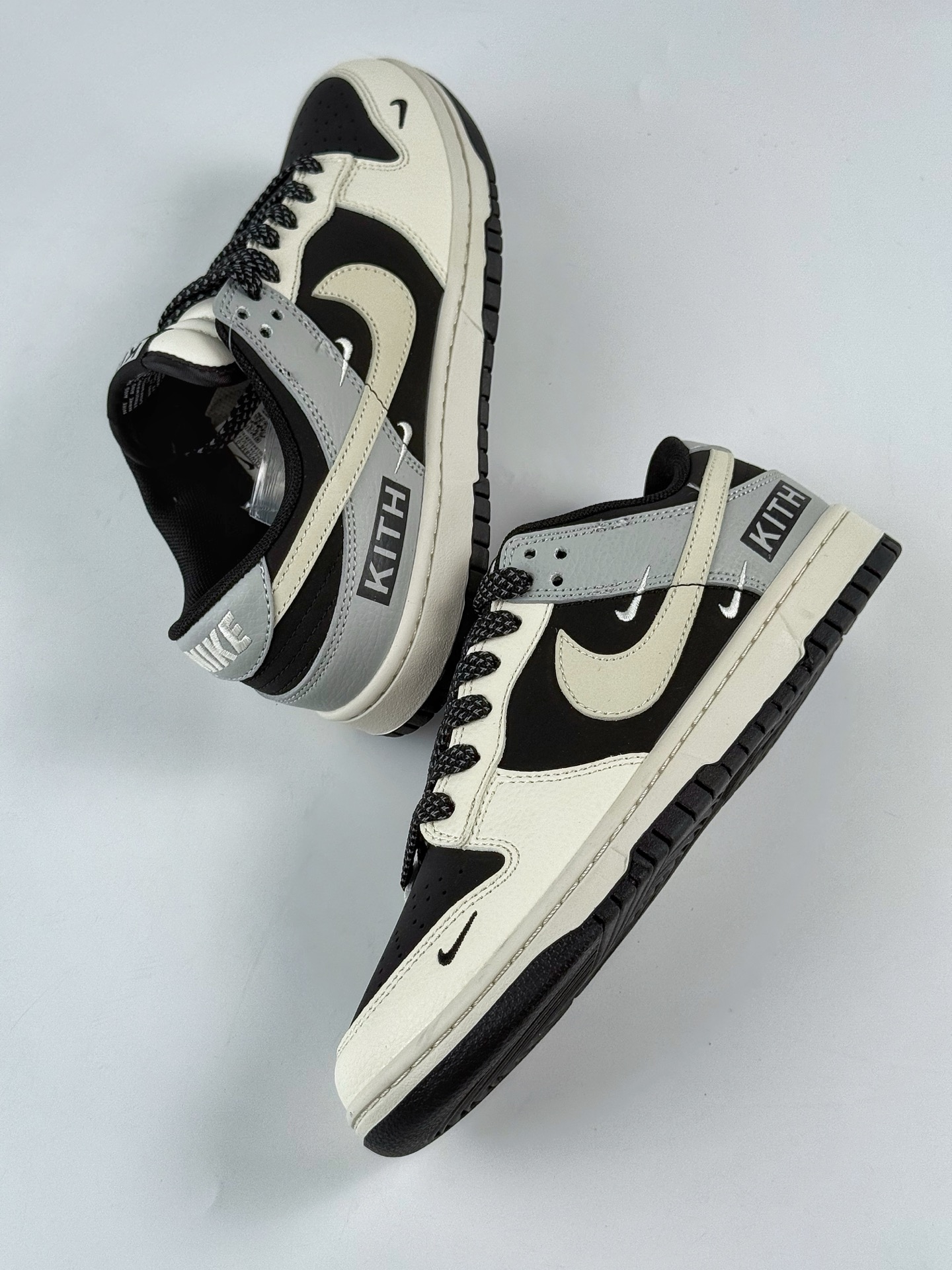 Nike SB Dunk Low x KITH 白黑三小勾满天星 QW5836-012