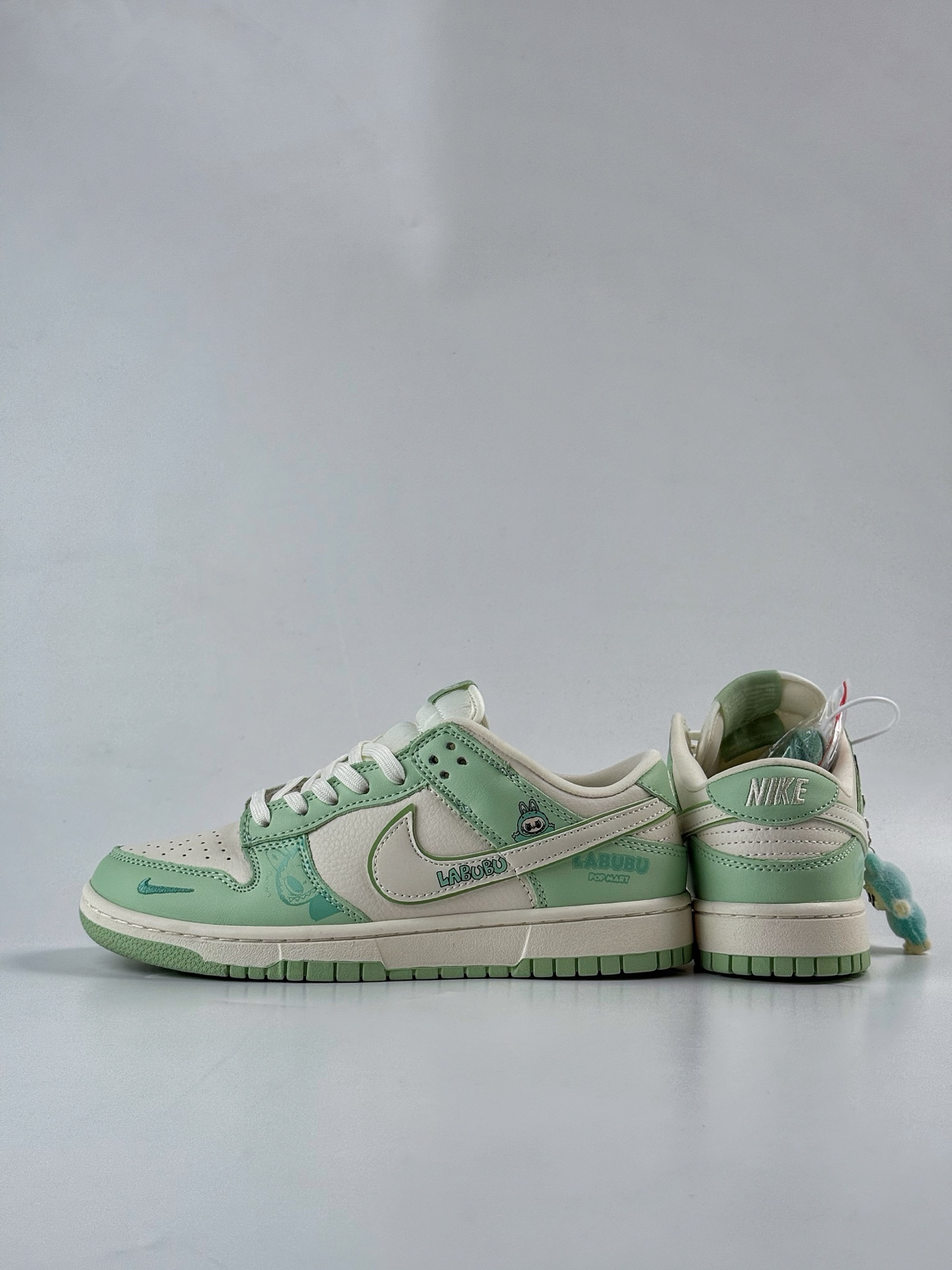 Nike SB Dunk Low x LABUBU 绿白小勾 SR2025-006