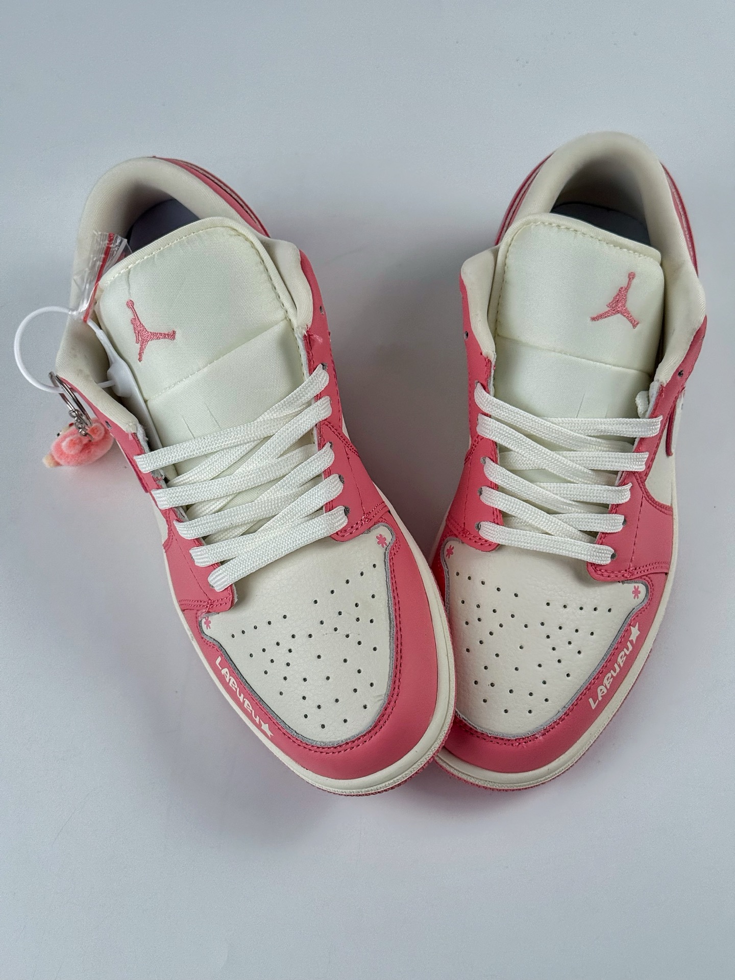 Air Jordan 1 Retro Low x LABUBU 米粉拉布布 QR2025-007