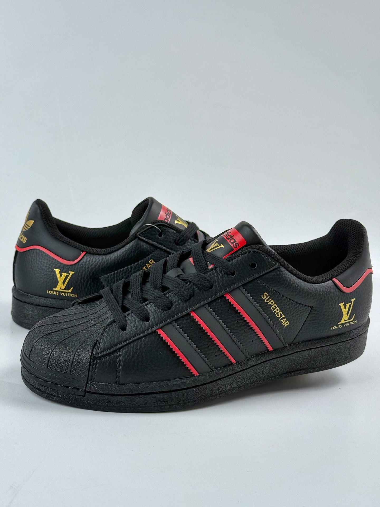 220 AD Originals Superstar x Louis Vuitton 黑红 JY8908