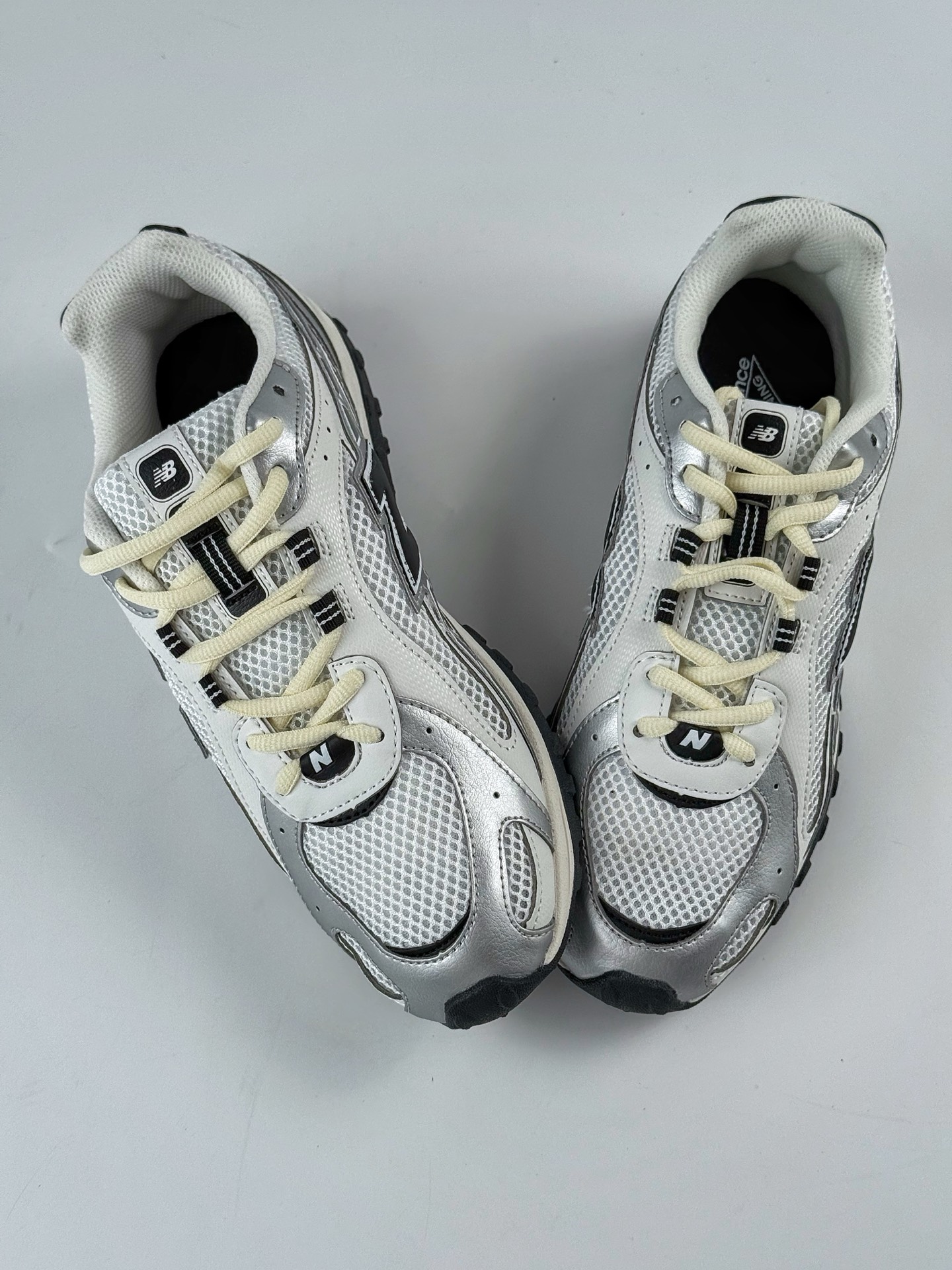 New Balance 新百伦204 系列 复古休闲运动百搭老爹跑步鞋 U204LSWD