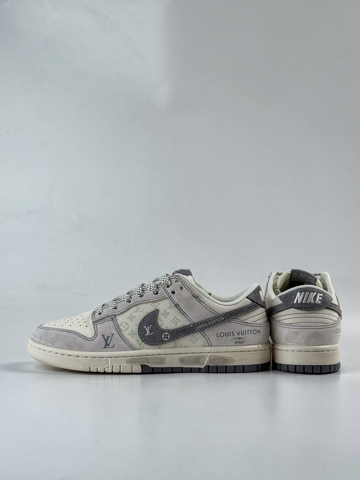 Nike SB Dunk Low x Louis Vuitton 灰白满天星 CX5050-Y02
