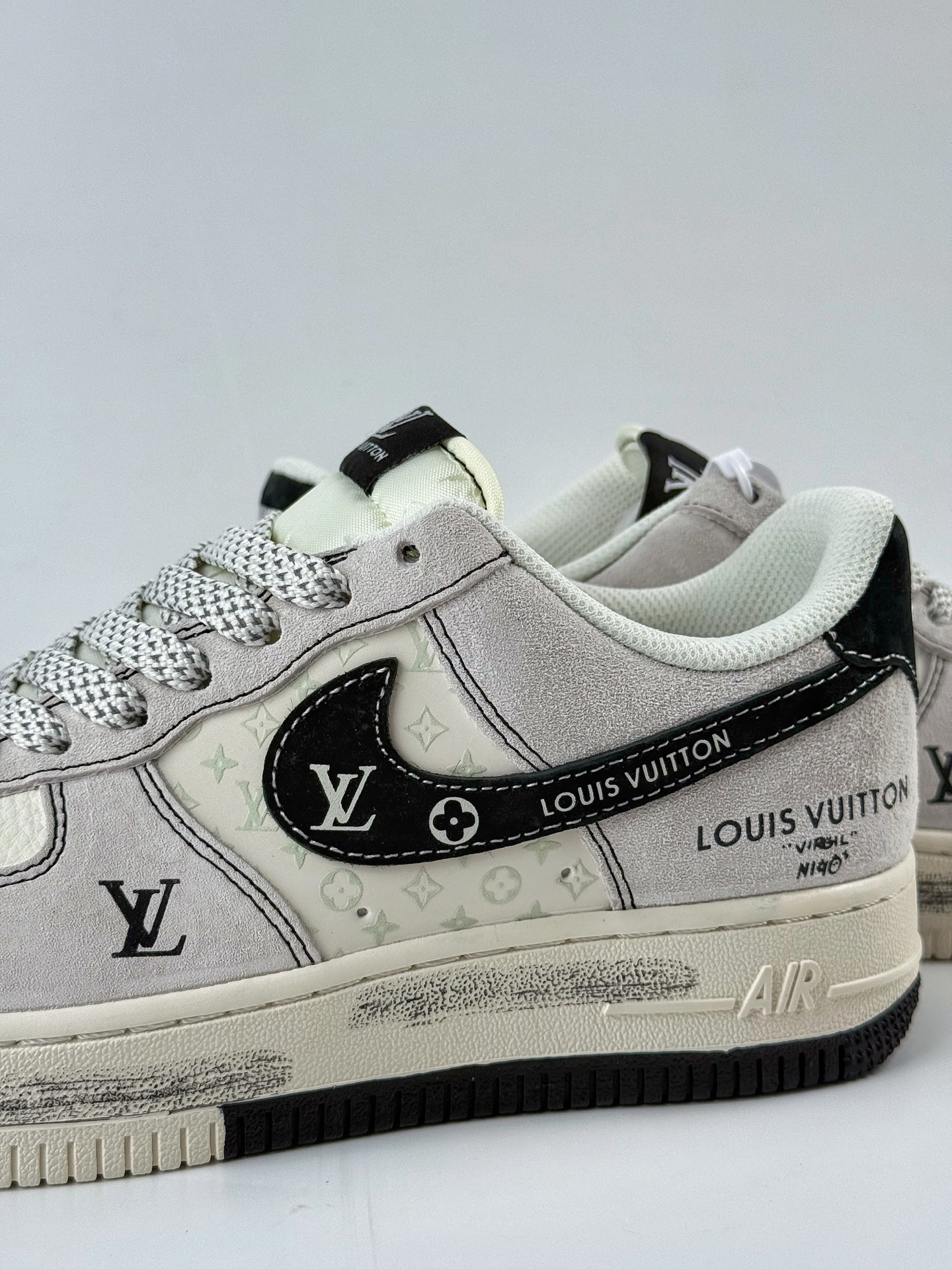 Nike Air Force 1 Low 07 x Louis Vuitton 灰白满天星 CX5050-Y06