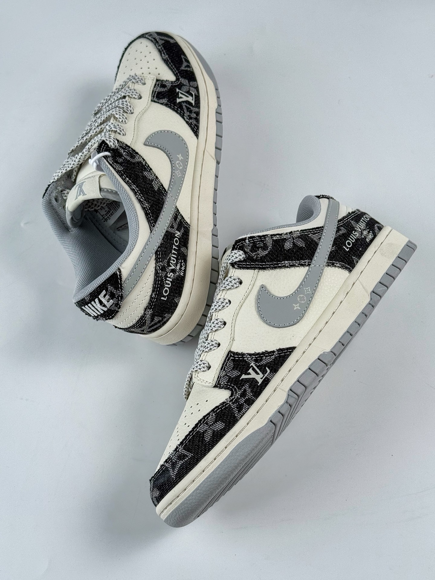 Nike SB Dunk Low x Louis Vuitton 黑白牛仔满天星 JP1628-020