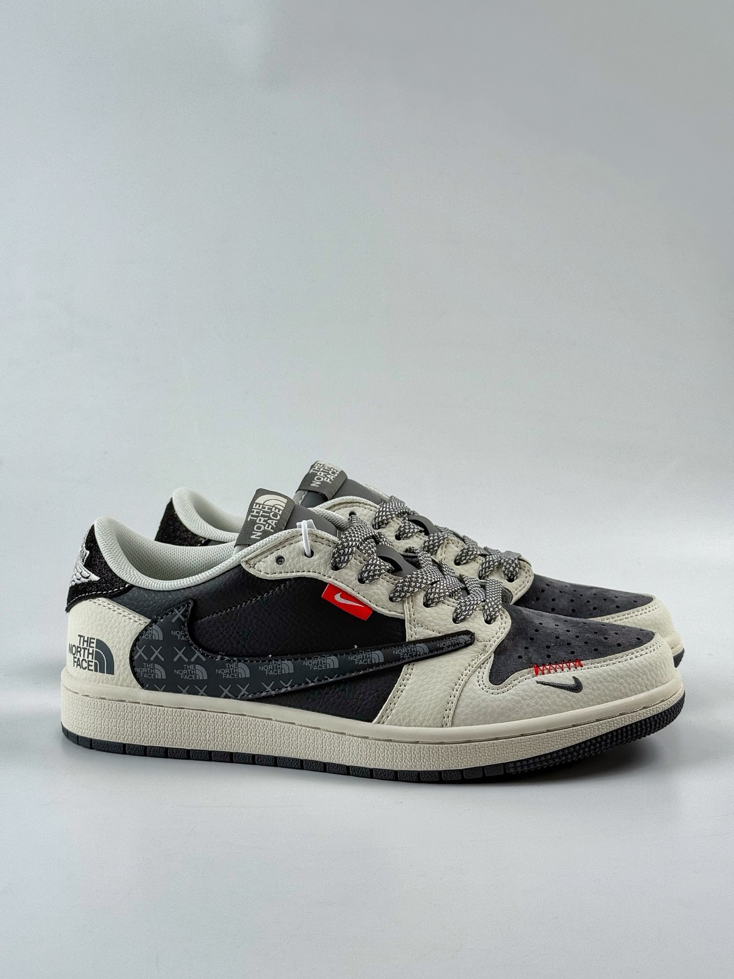 280 Travis Scott x Nike Air Jordan 1 Low x The North Face Air Jordan 1 Low 反转白黑小勾满天星倒钩 QW5088-205