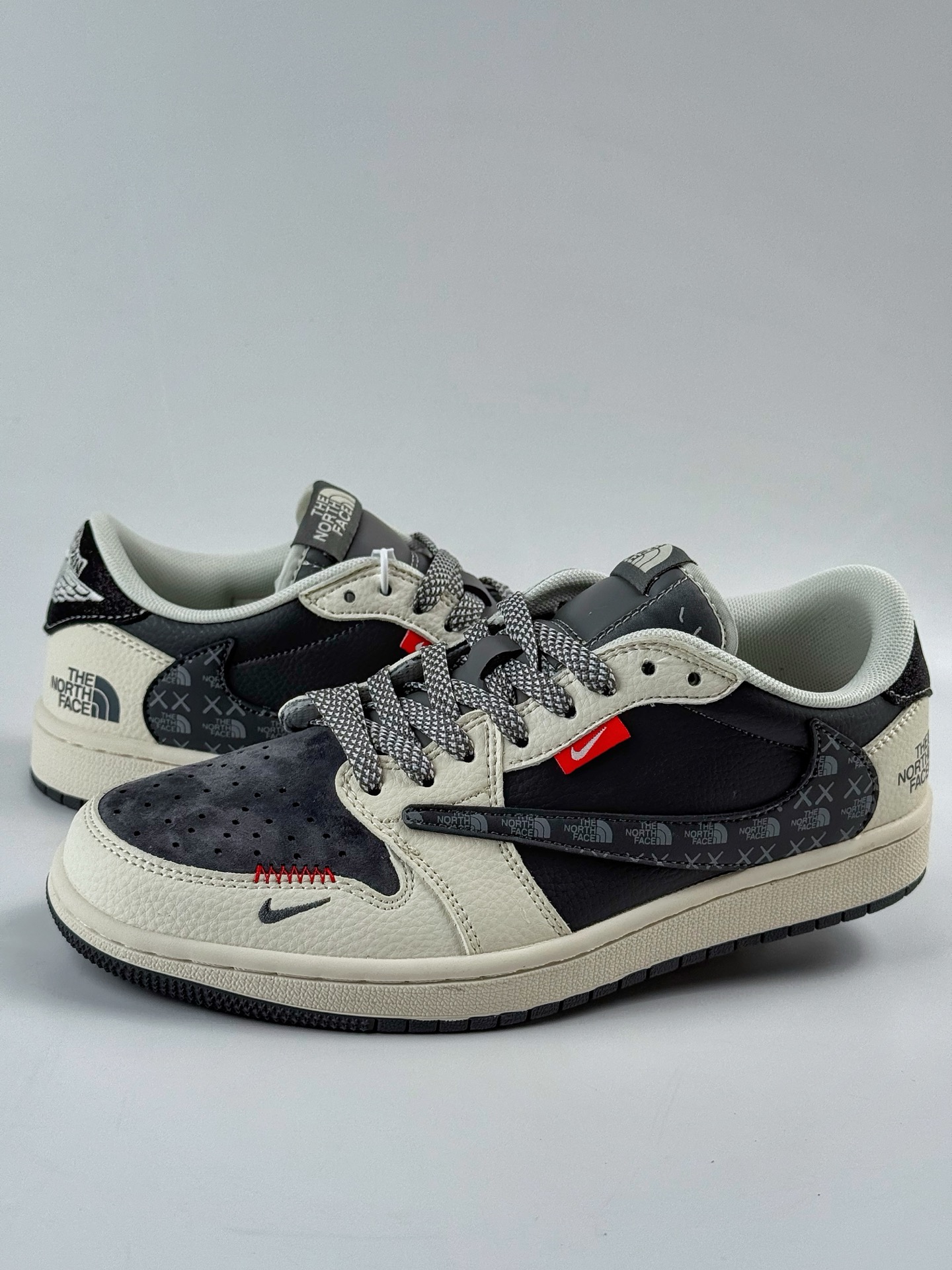 280 Travis Scott x Nike Air Jordan 1 Low x The North Face Air Jordan 1 Low 反转白黑小勾满天星倒钩 QW5088-205