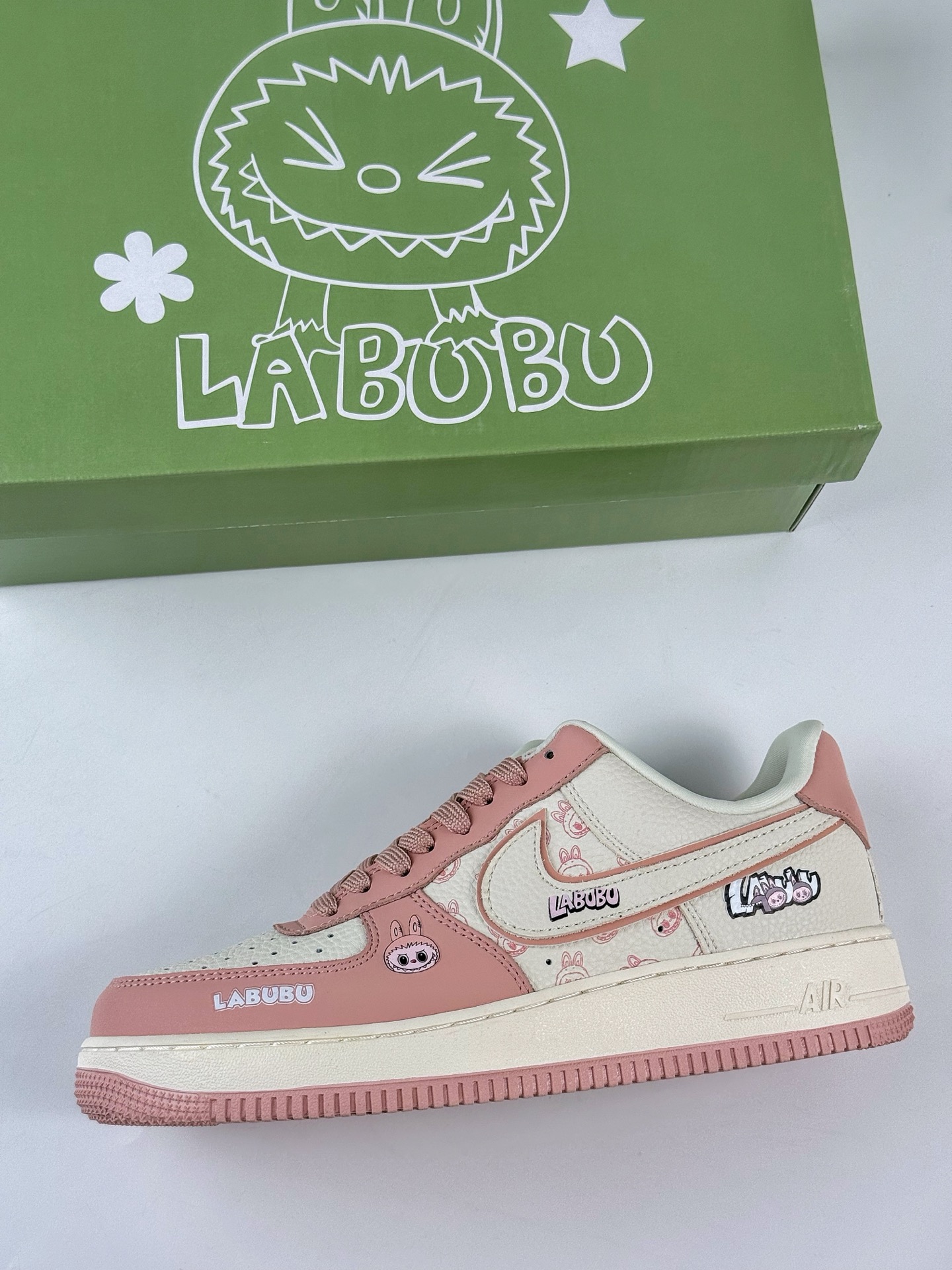 260 Nike Air Force 1 Low 07 x LABUBU 粉白 DK0188-091