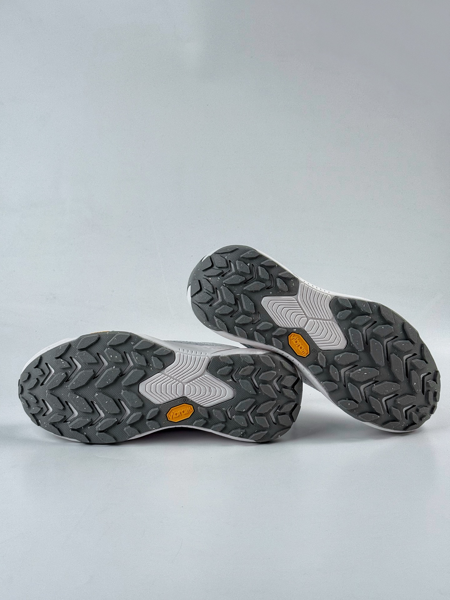 HOKA ONE ONE U PROJECT TRANSPORT 低帮专业越野跑步鞋 1162850/WMC