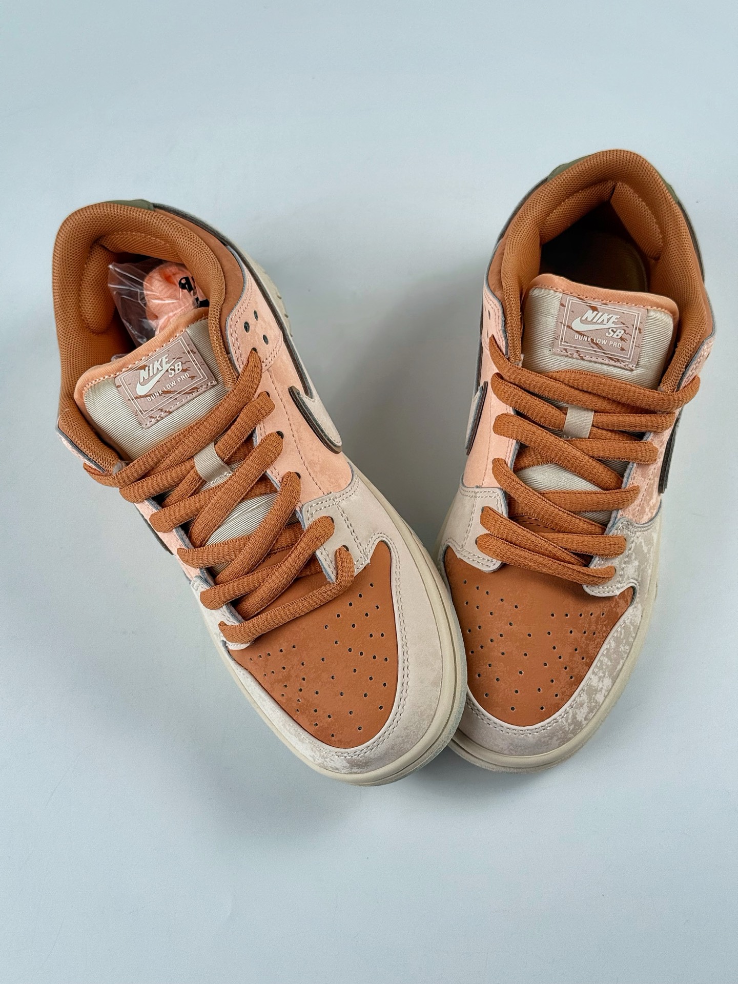 Nike SB Dunk Low “Trocadéro Gardens” 粉米棕 FV5926-200
