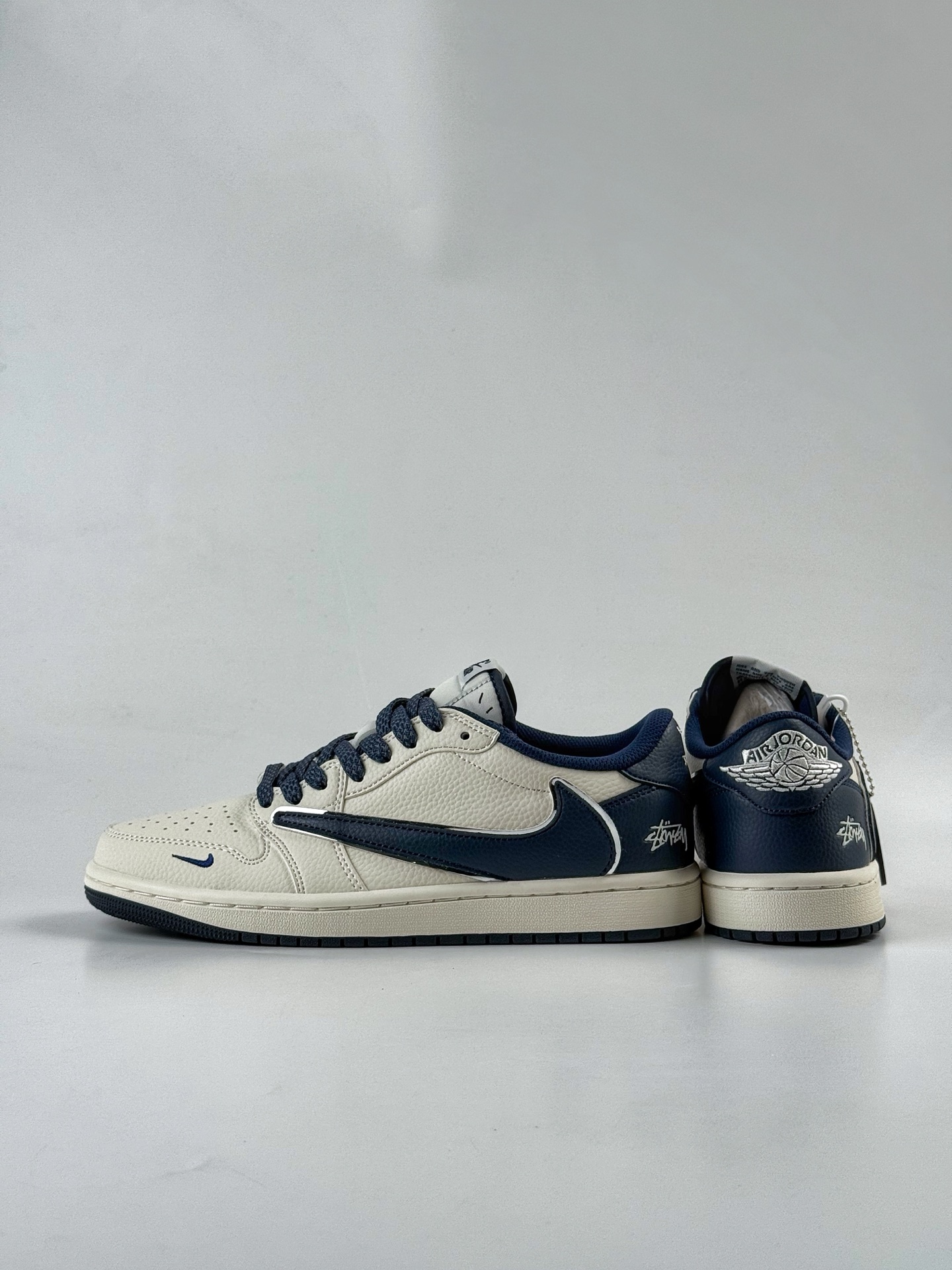 Travis Scott x Nike Air Jordan 1 Low x Stussy Air Jordan 1 Low 反转白蓝小勾满天星倒钩 ST5696-265