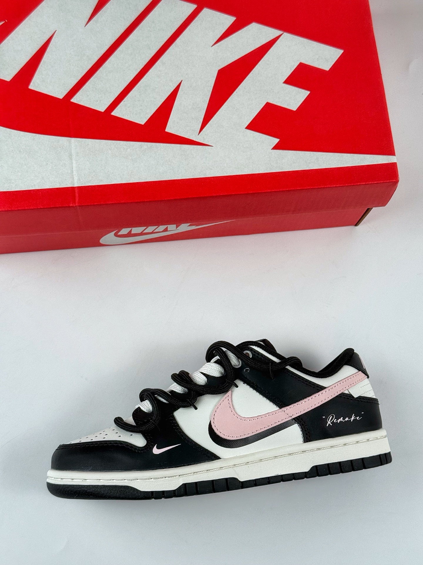 Nike SB Dunk Low 熊猫 粉猫绮梦 黑白粉 BP0510-050