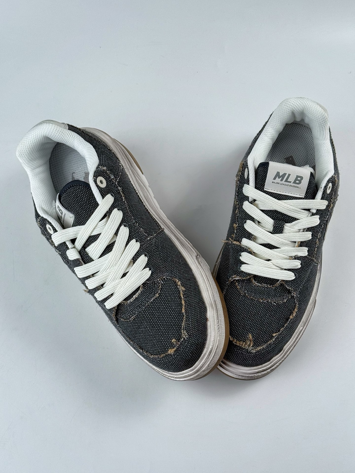 170 NY美国榄球洋基队 x MLB Chunky Runner Basic 厚底老爹厚底休闲运动慢跑鞋 3ASXV035N