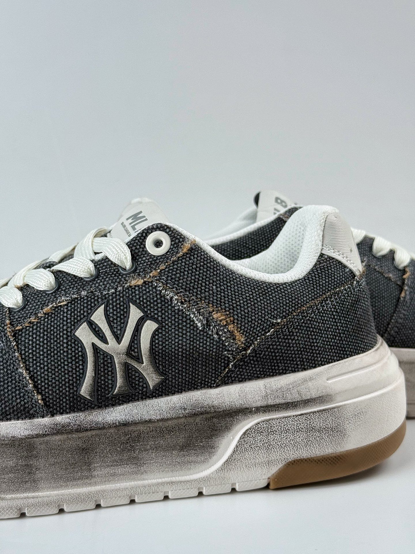 170 NY美国榄球洋基队 x MLB Chunky Runner Basic 厚底老爹厚底休闲运动慢跑鞋 3ASXV035N