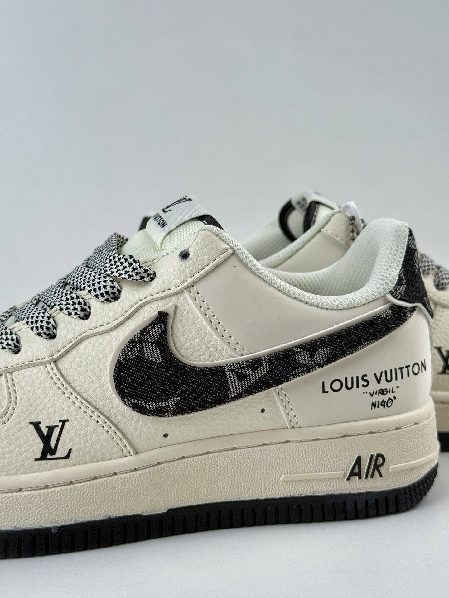 260 Nike Air Force 1 Low 07 x Louis Vuitt白黑牛仔满天星  SM6668-108XK Size：36 36.5 37.5 38 38.5 39 40 40.5 41 42 42.5 43 44 44.5 45