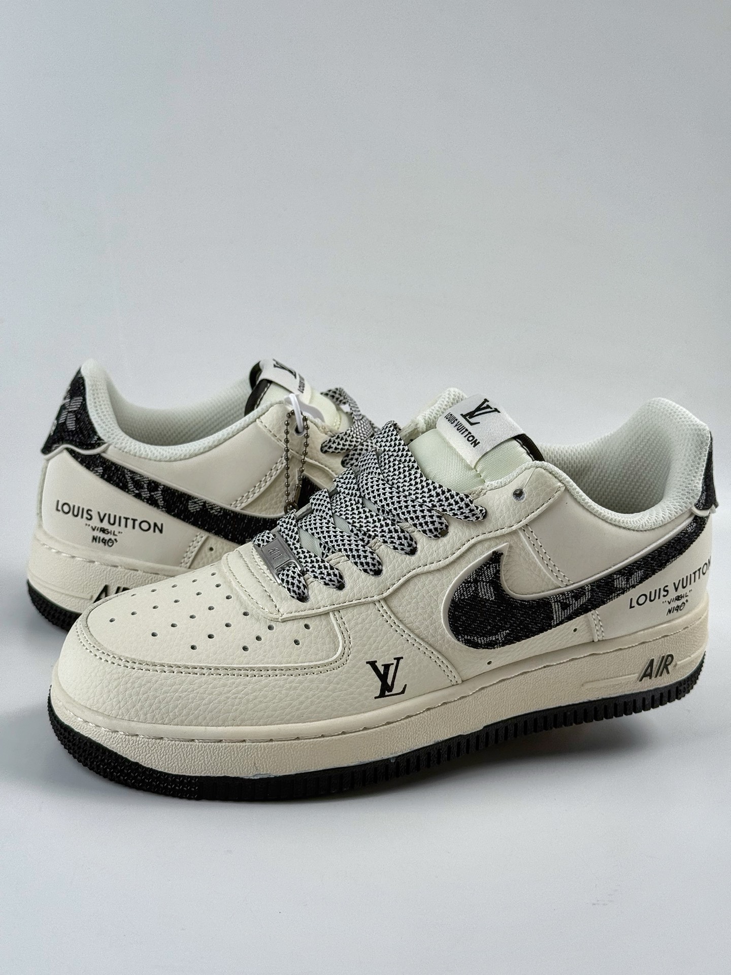 260 Nike Air Force 1 Low 07 x Louis Vuitt白黑牛仔满天星  SM6668-108XK Size：36 36.5 37.5 38 38.5 39 40 40.5 41 42 42.5 43 44 44.5 45