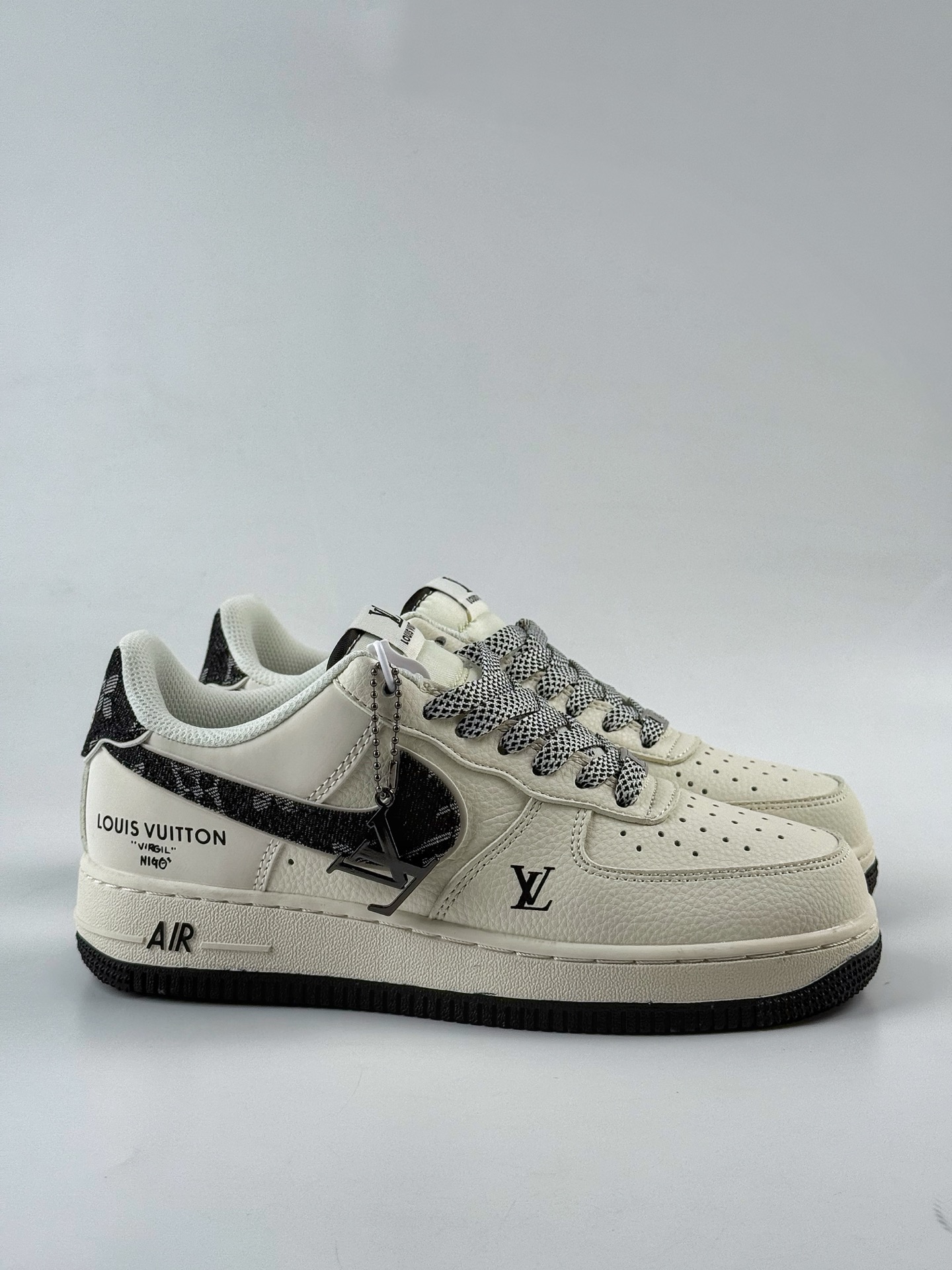 260 Nike Air Force 1 Low 07 x Louis Vuitt白黑牛仔满天星  SM6668-108XK Size：36 36.5 37.5 38 38.5 39 40 40.5 41 42 42.5 43 44 44.5 45