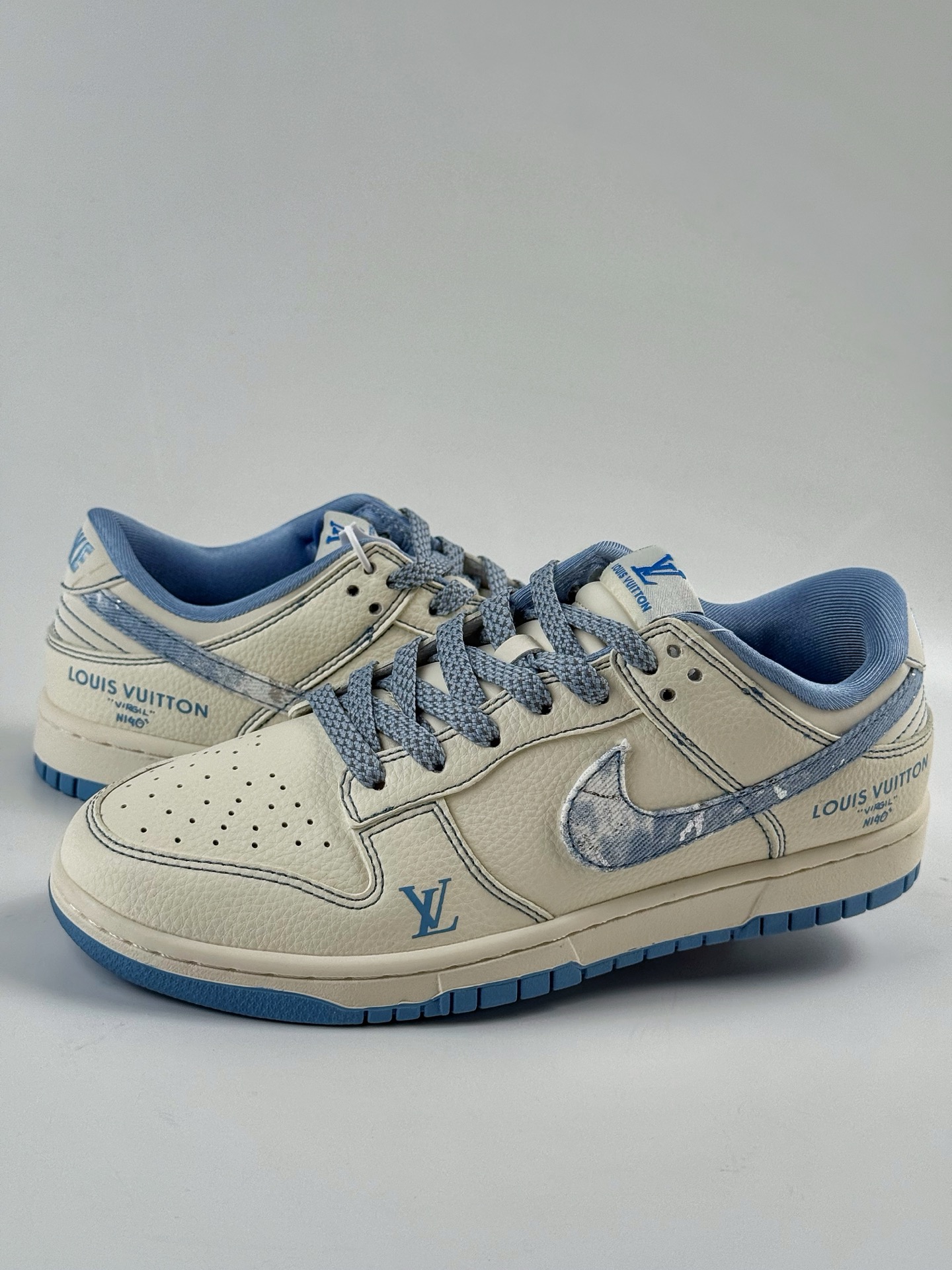 280 Nike SB Dunk Low x Louis Vuitt白蓝满天星  JP1628-028