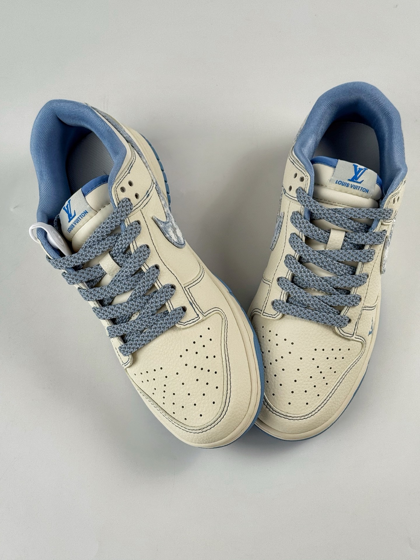 280 Nike SB Dunk Low x Louis Vuitt白蓝满天星  JP1628-028