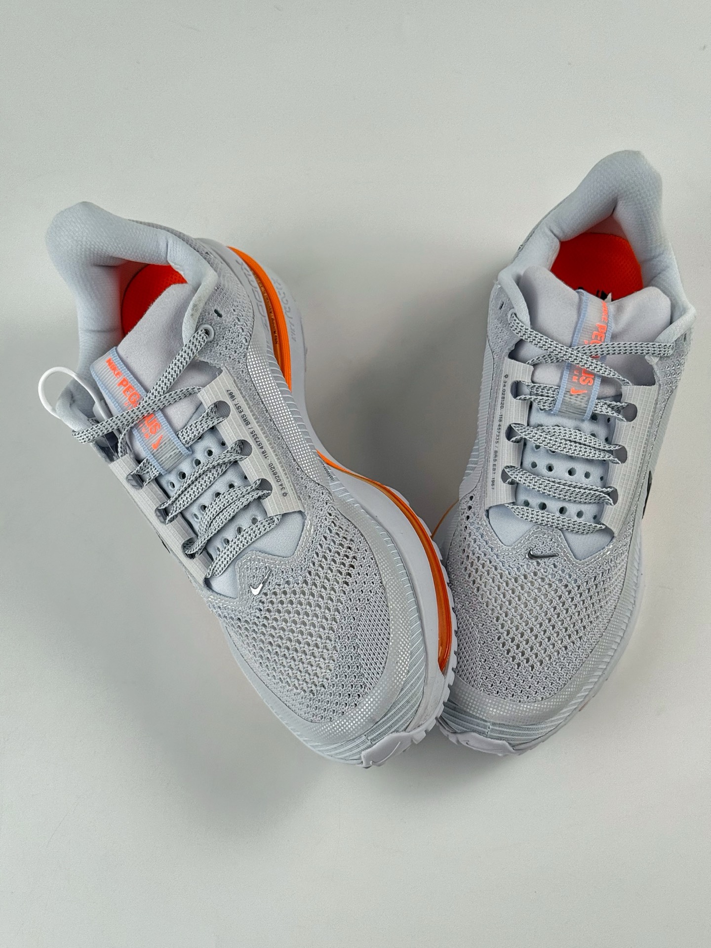 260 Nike Pegasus Premium 减震防滑耐磨透气 低帮跑步鞋  HQ2592-002