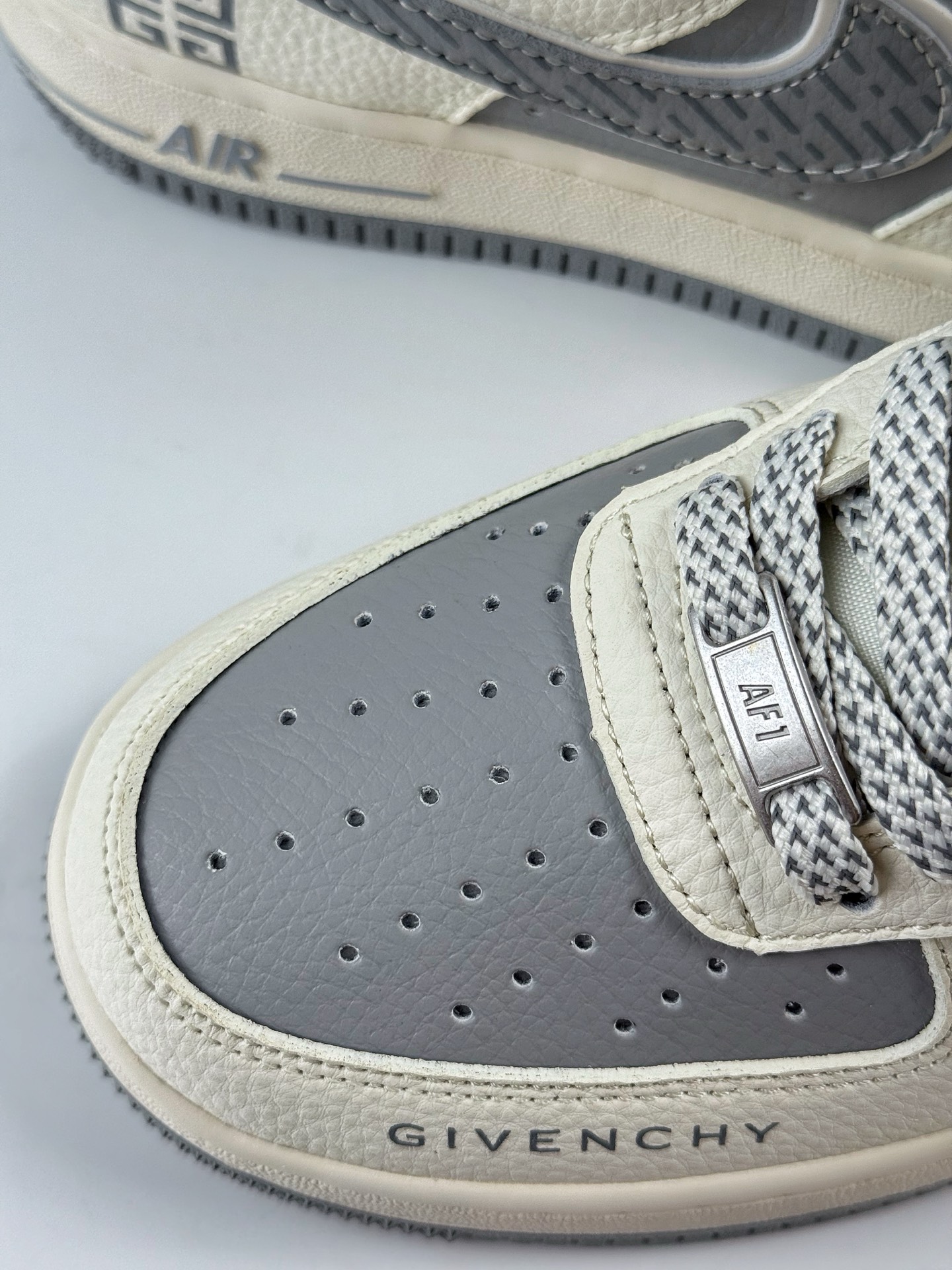 260 Nike Air Force 1 Low 07 x GIVENCHY 白灰满天星 JP8028-001