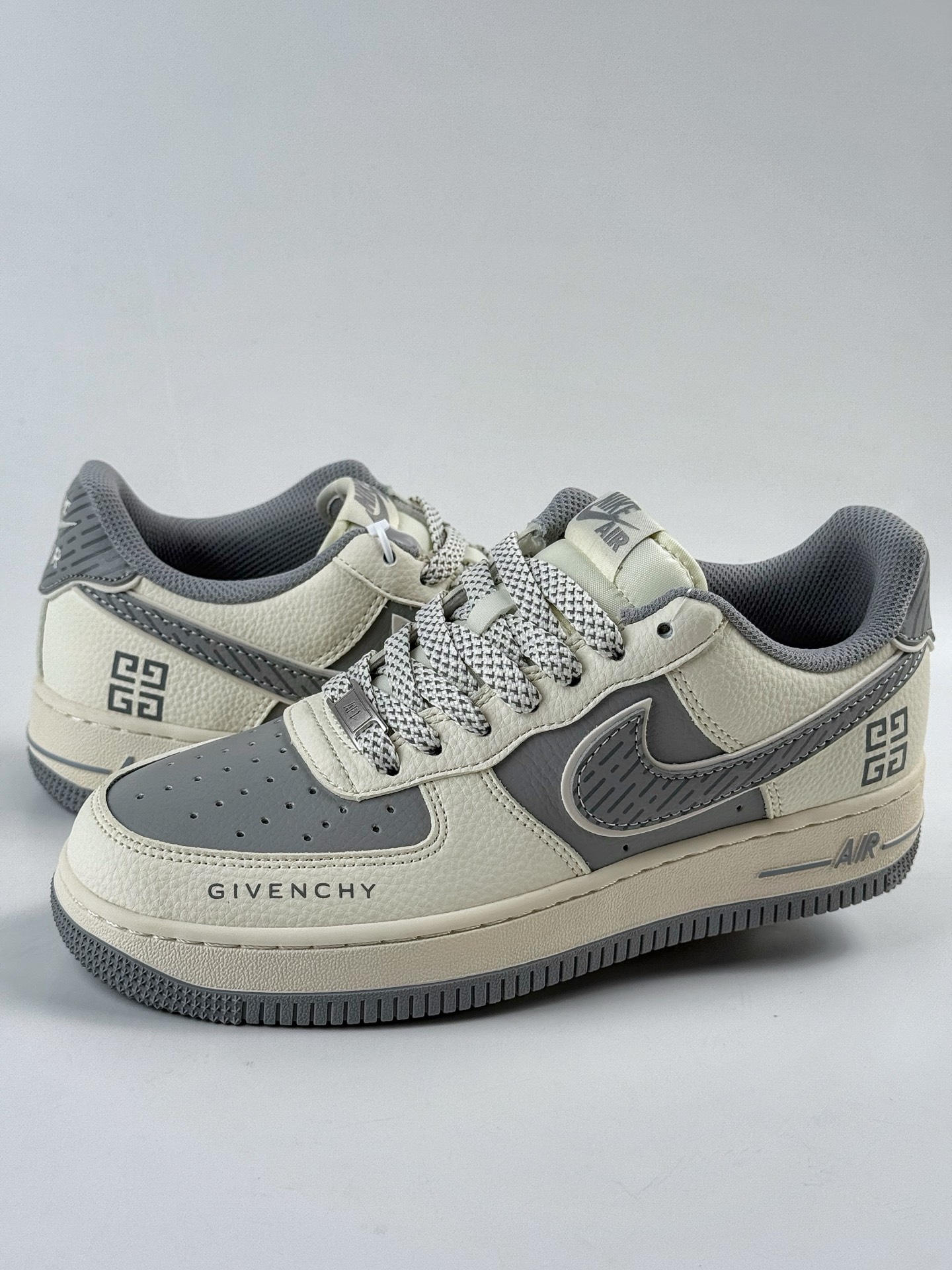 260 Nike Air Force 1 Low 07 x GIVENCHY 白灰满天星 JP8028-001