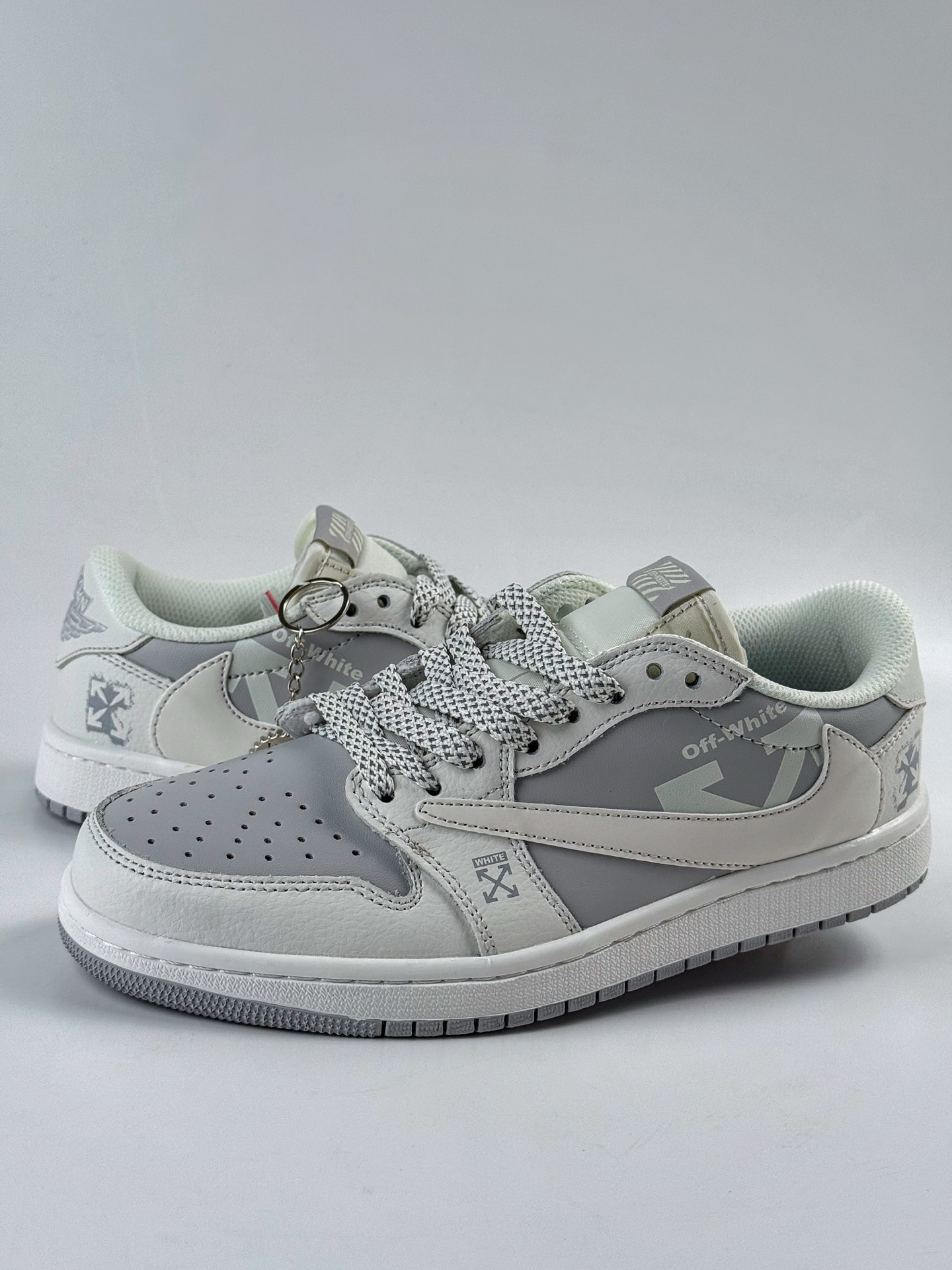 280 Travis Scott x Nike Air Jordan 1 Low x OFF-WHITE Air Jordan 1 Low 反转白灰满天星倒钩  DZ5899-009