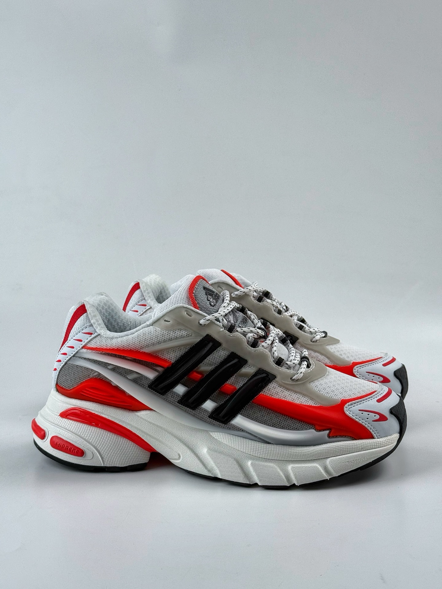300 Pharrell x adidAdistar Jellyfish 低帮复古风老爹鞋  JP9271