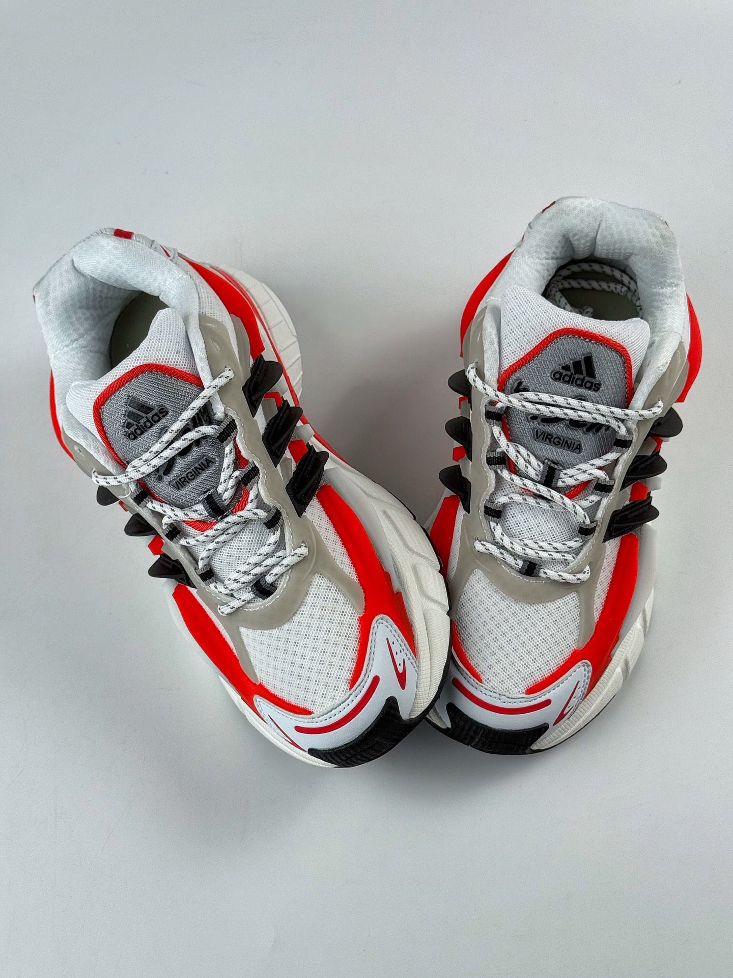 300 Pharrell x adidAdistar Jellyfish 低帮复古风老爹鞋  JP9271