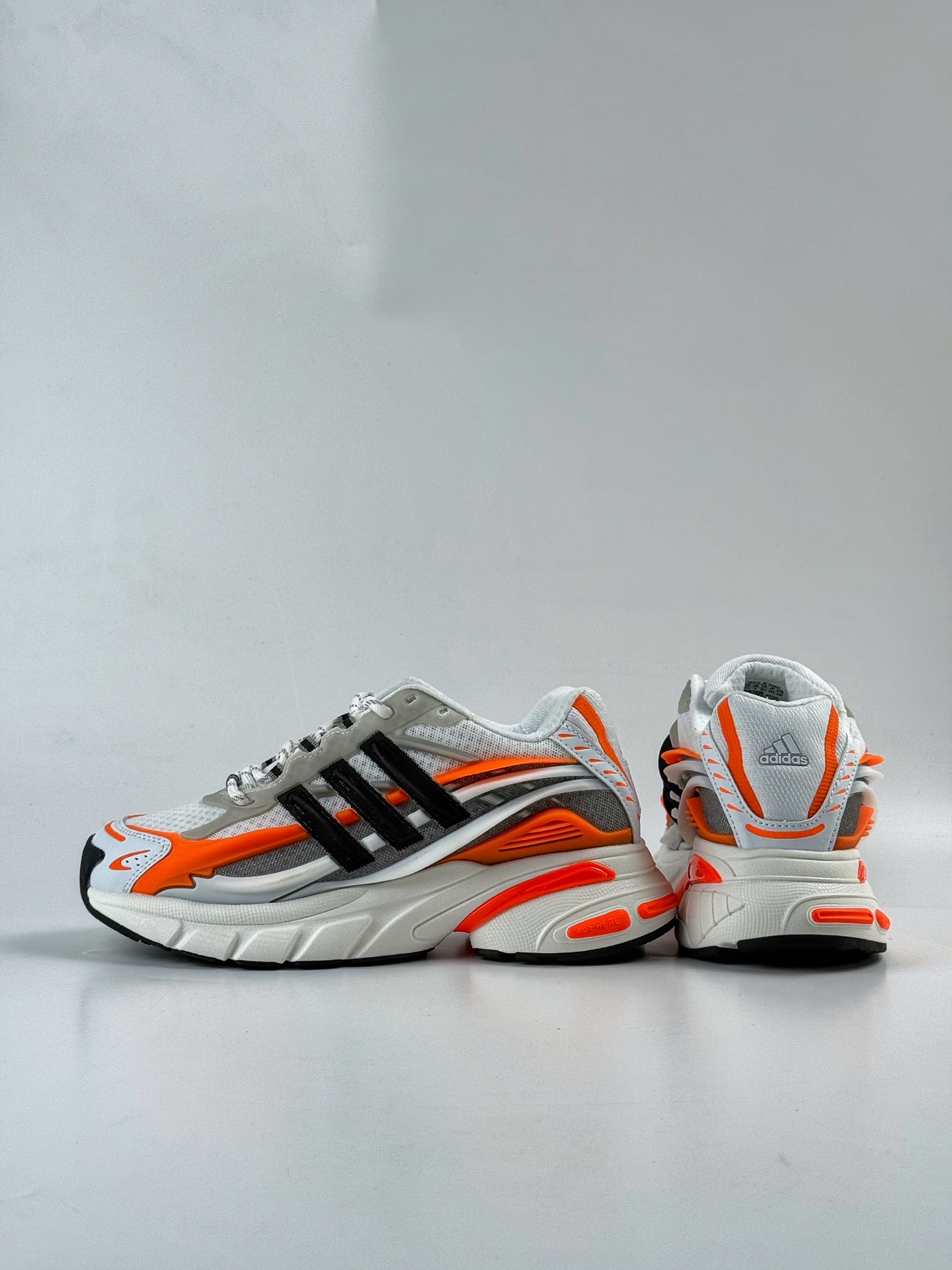 300 Pharrell x adidAdistar Jellyfish 低帮复古风老爹鞋  JP9261
