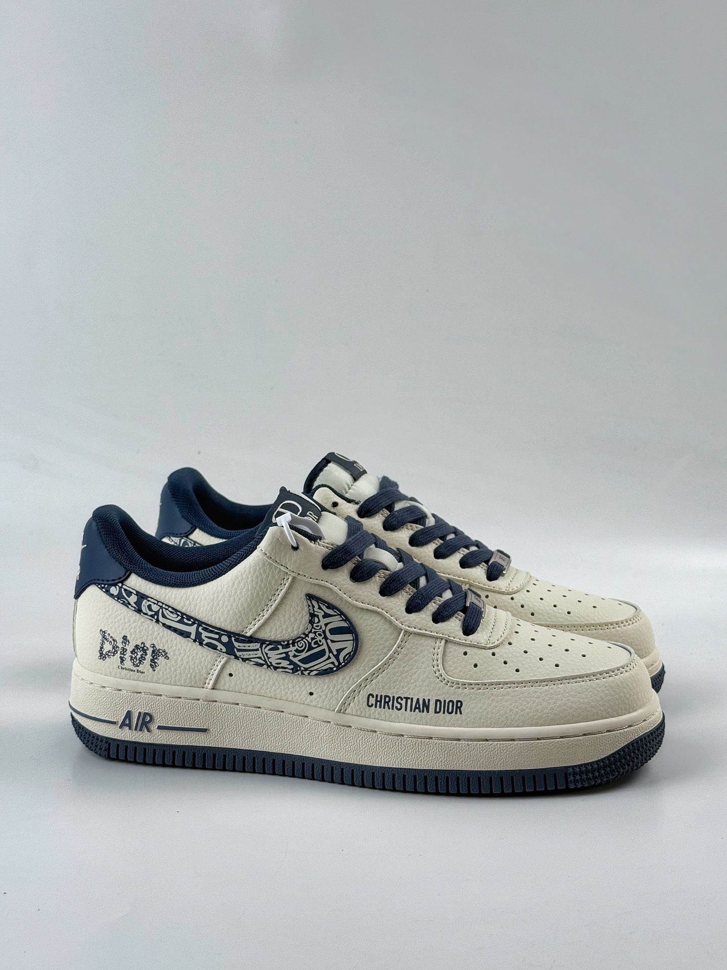 260 Nike Air Force 1 Low 07 x DIOR 白蓝 美 XD2588-608
