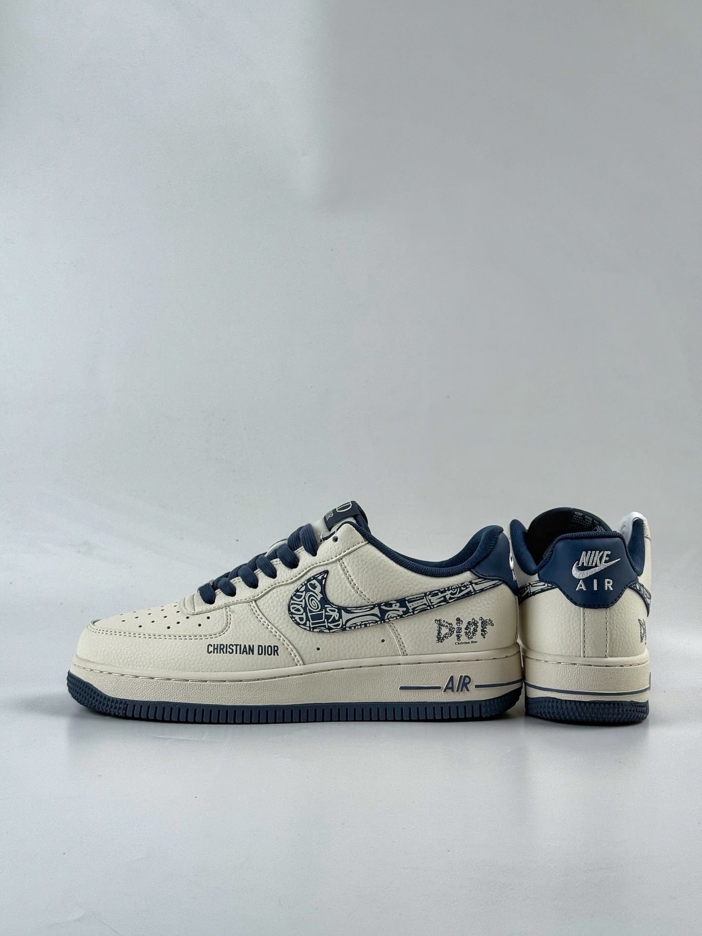 260 Nike Air Force 1 Low 07 x DIOR 白蓝 美 XD2588-608